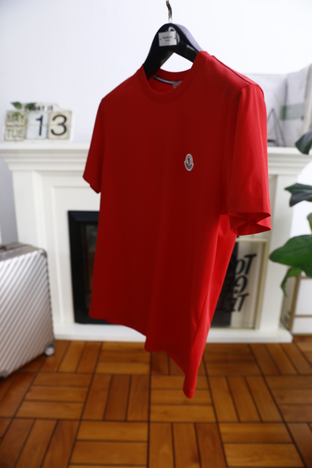 🔥蒙口/Mon*ler.
2025夏季原单男士休闲打底短袖T恤！奢华经典品牌原版字母LOGO设计！高端定