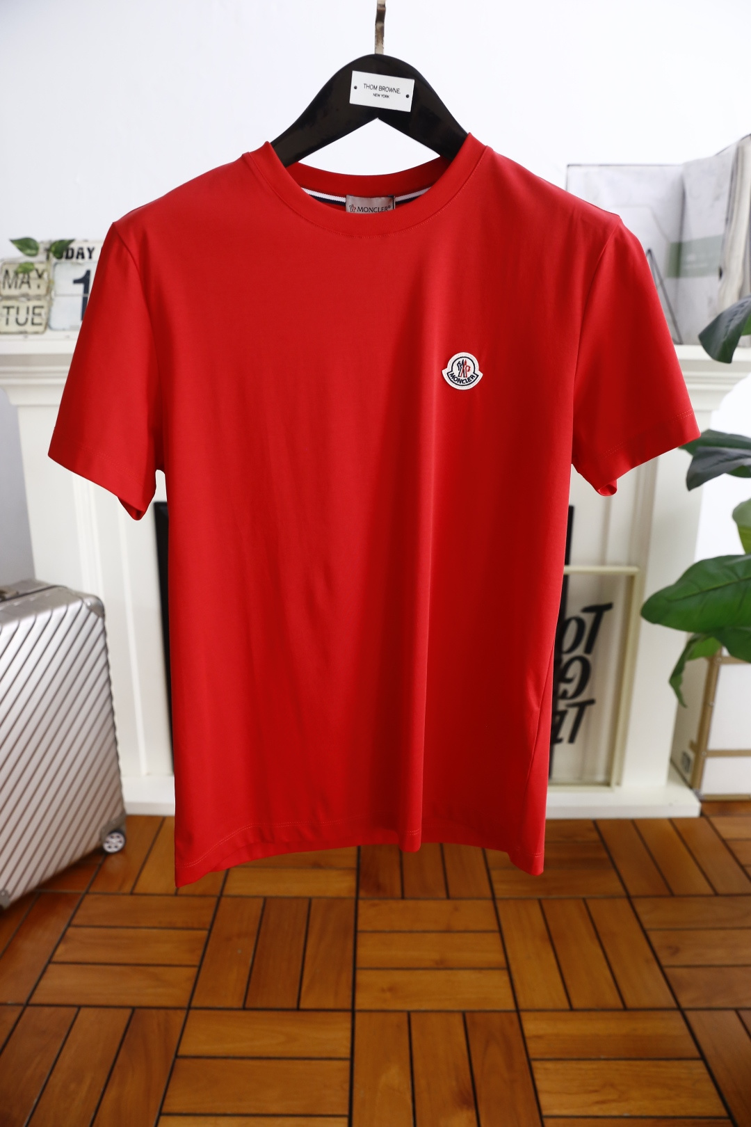 🔥蒙口/Mon*ler.
2025夏季原单男士休闲打底短袖T恤！奢华经典品牌原版字母LOGO设计！高端定