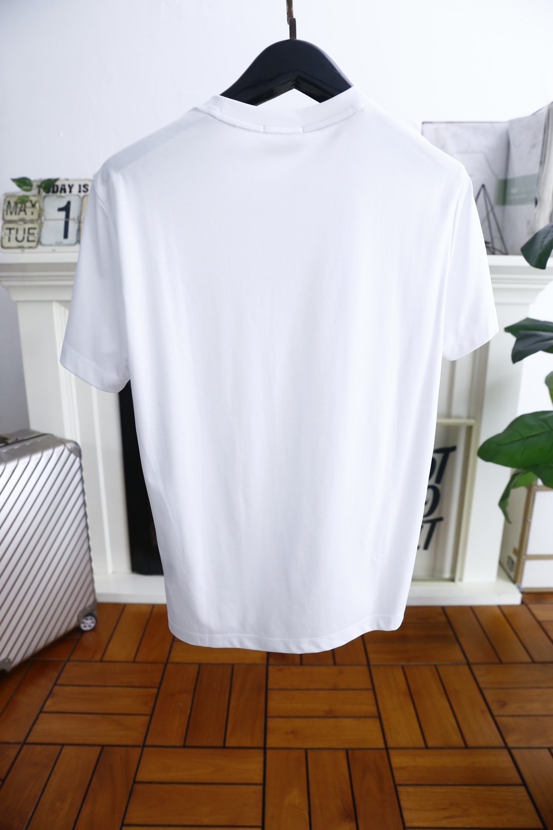 🔥蒙口/Mon*ler.
2025夏季原单男士休闲打底短袖T恤！奢华经典品牌原版字母LOGO设计！高端定