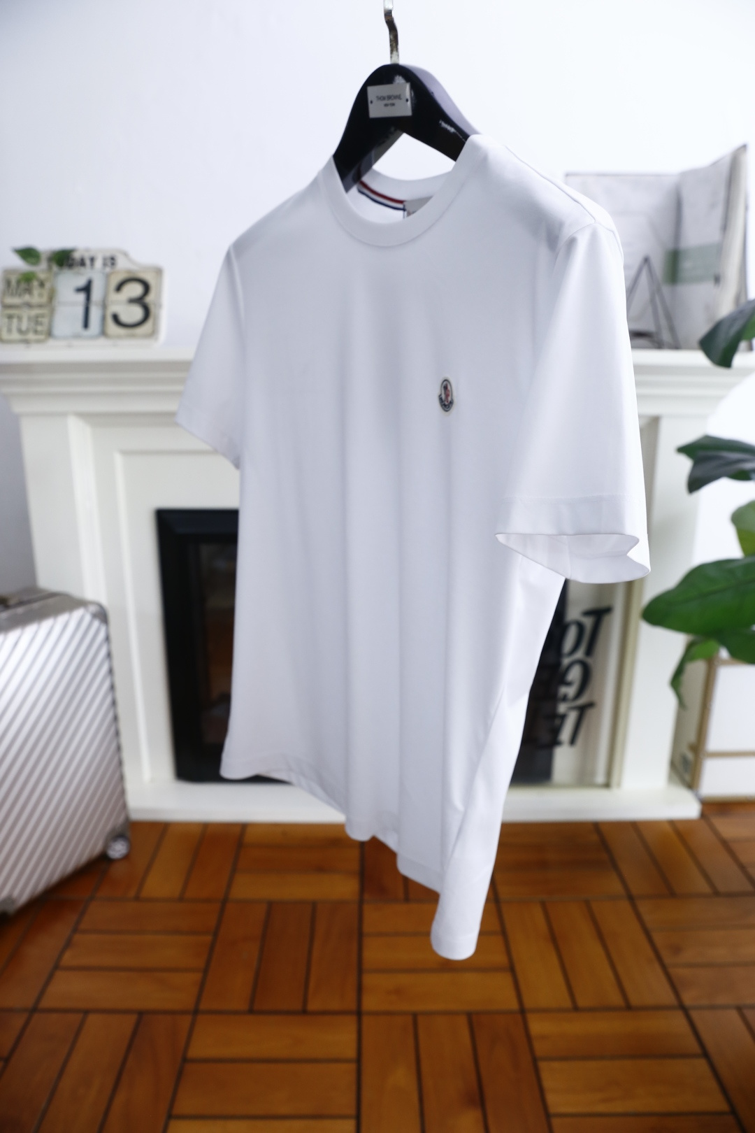 🔥蒙口/Mon*ler.
2025夏季原单男士休闲打底短袖T恤！奢华经典品牌原版字母LOGO设计！高端定