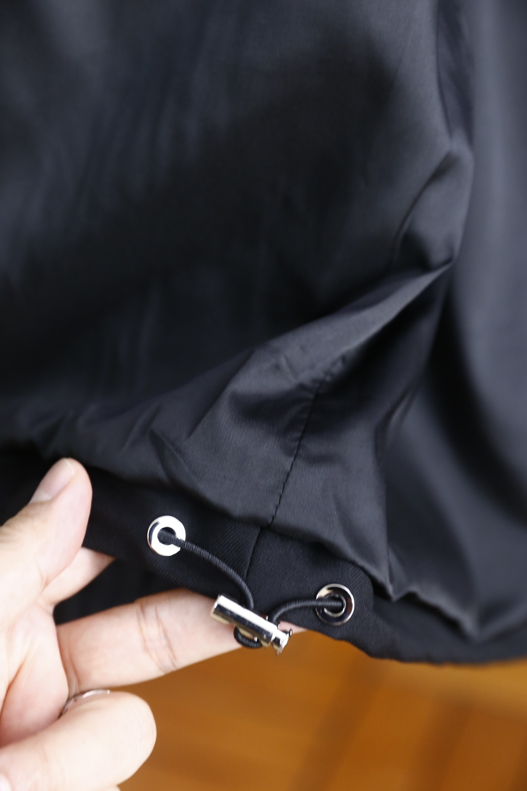 🔥kiton.
秋季新款🆕时尚男士连帽夹克👍🏼奢华品牌经典logo设计👍高级定制 任何人都可以轻松驾驶 