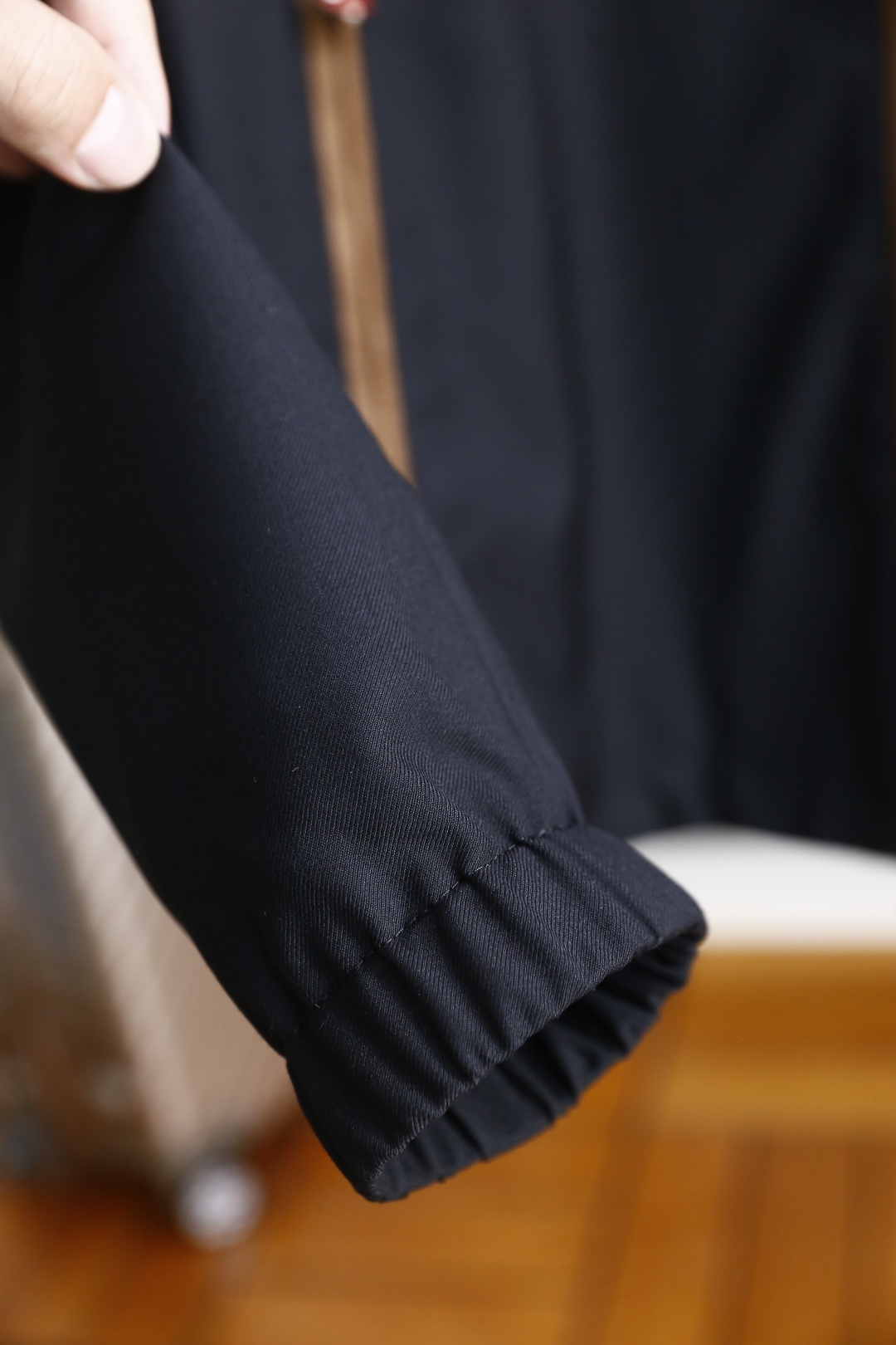 🔥kiton.
秋季新款🆕时尚男士连帽夹克👍🏼奢华品牌经典logo设计👍高级定制 任何人都可以轻松驾驶 