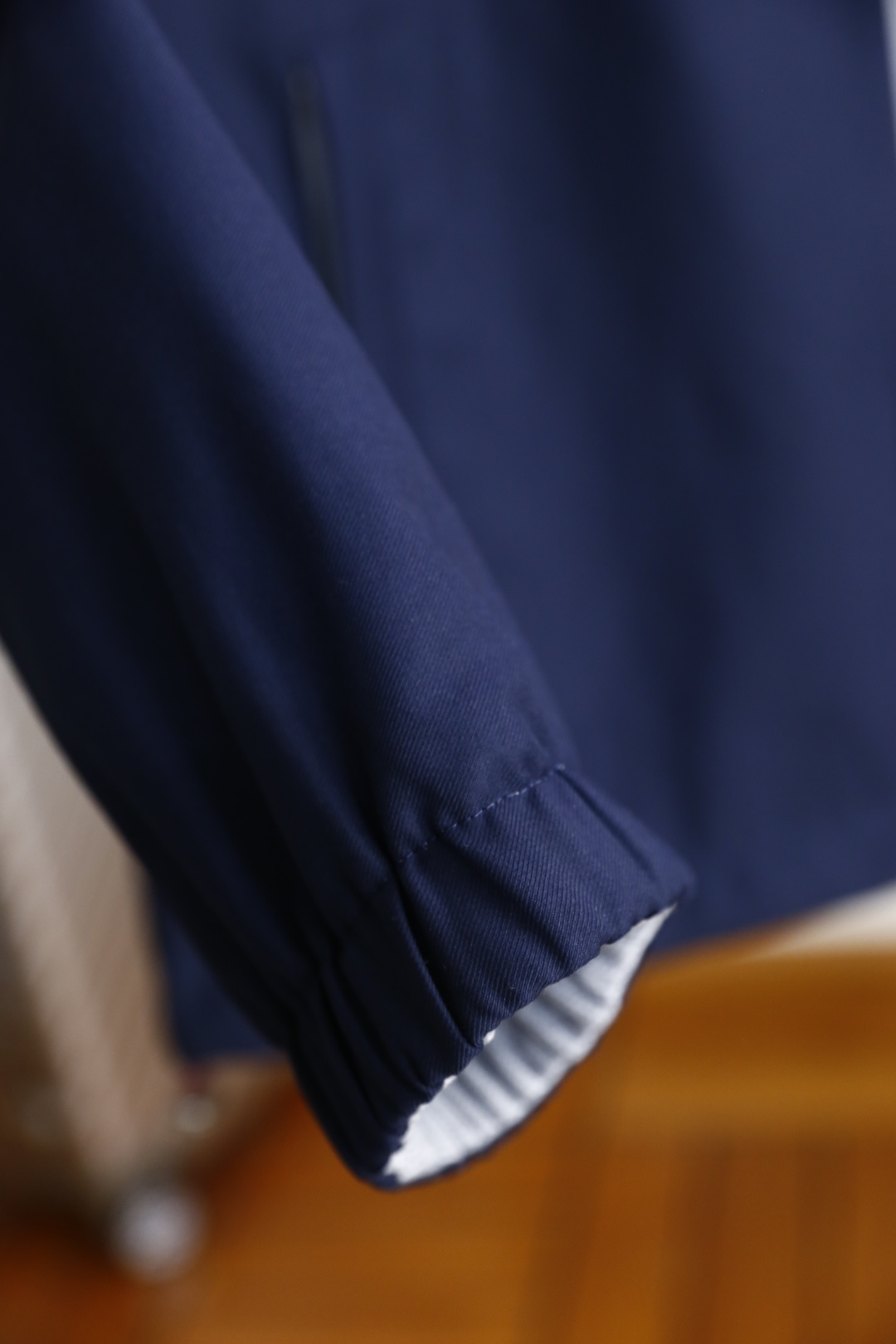 🔥Brunello Cucinelli.
秋季新品🆕顶级原单男士双面可穿夹克！时尚连帽设计📸采用舒适精纺