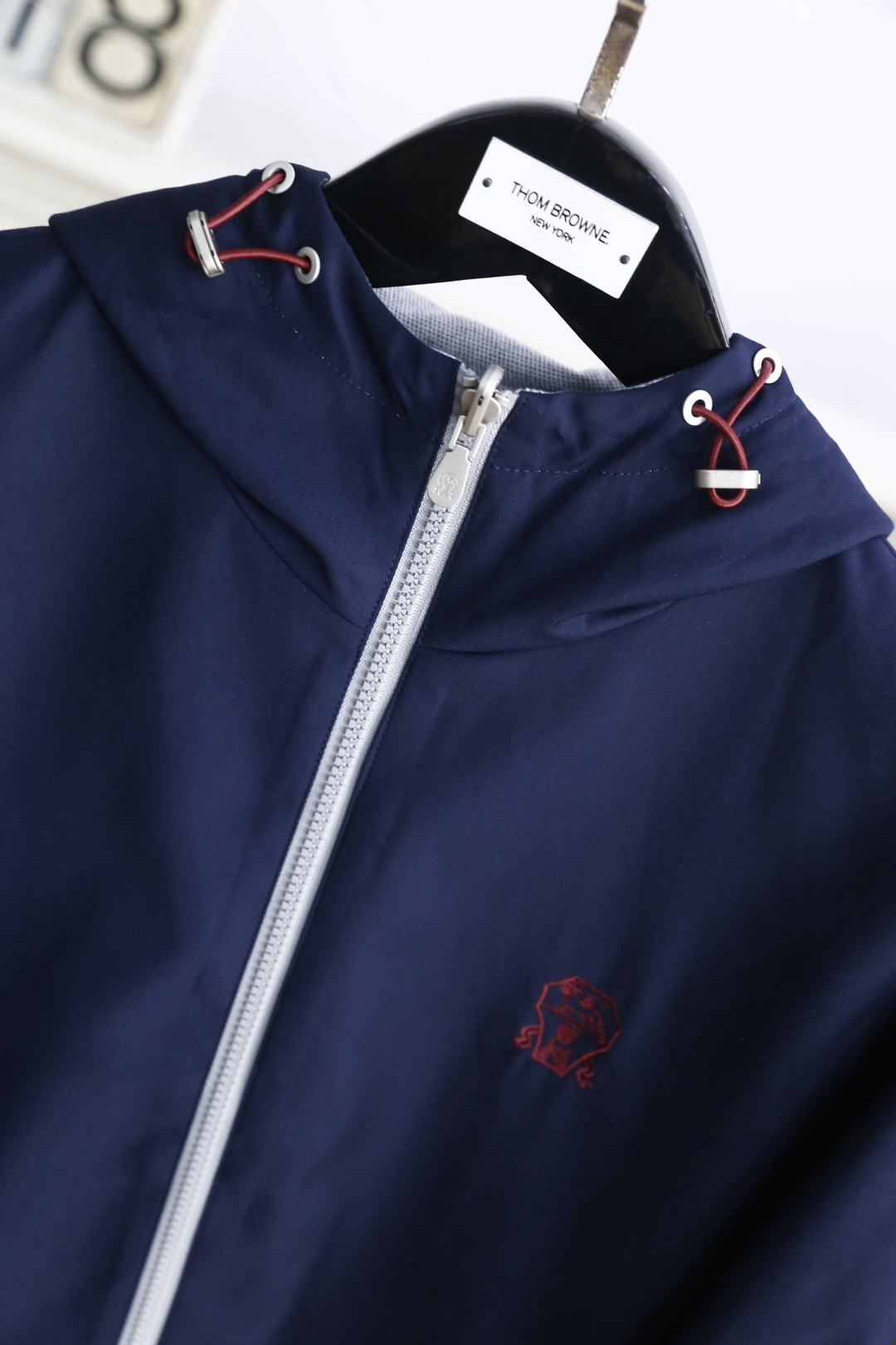 🔥Brunello Cucinelli.
秋季新品🆕顶级原单男士双面可穿夹克！时尚连帽设计📸采用舒适精纺