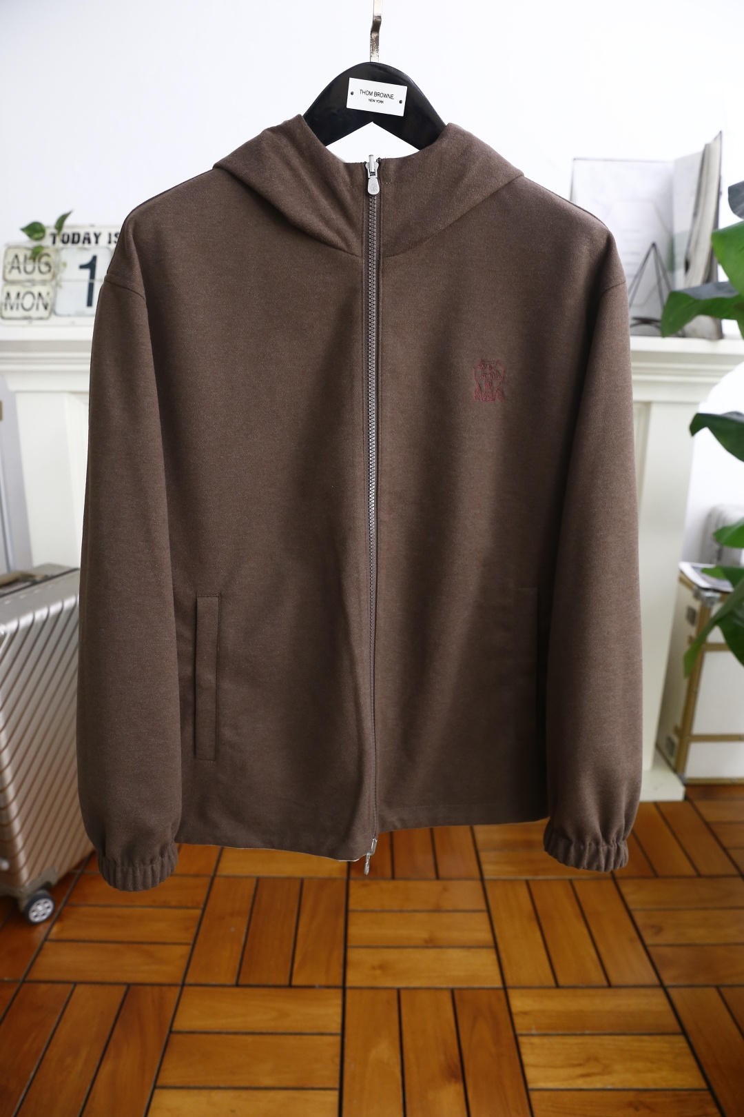 🔥Brunello Cucinelli.
秋季新品🆕顶级原单男士双面可穿夹克！时尚连帽设计📸采用舒适精纺