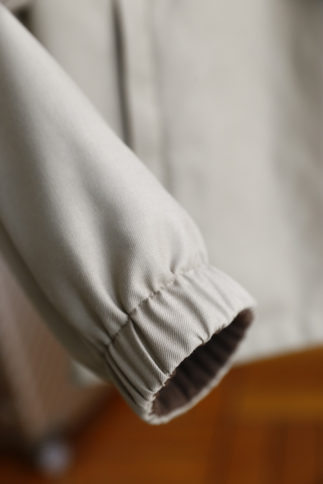 🔥Brunello Cucinelli.
秋季新品🆕顶级原单男士双面可穿夹克！时尚连帽设计📸采用舒适精纺