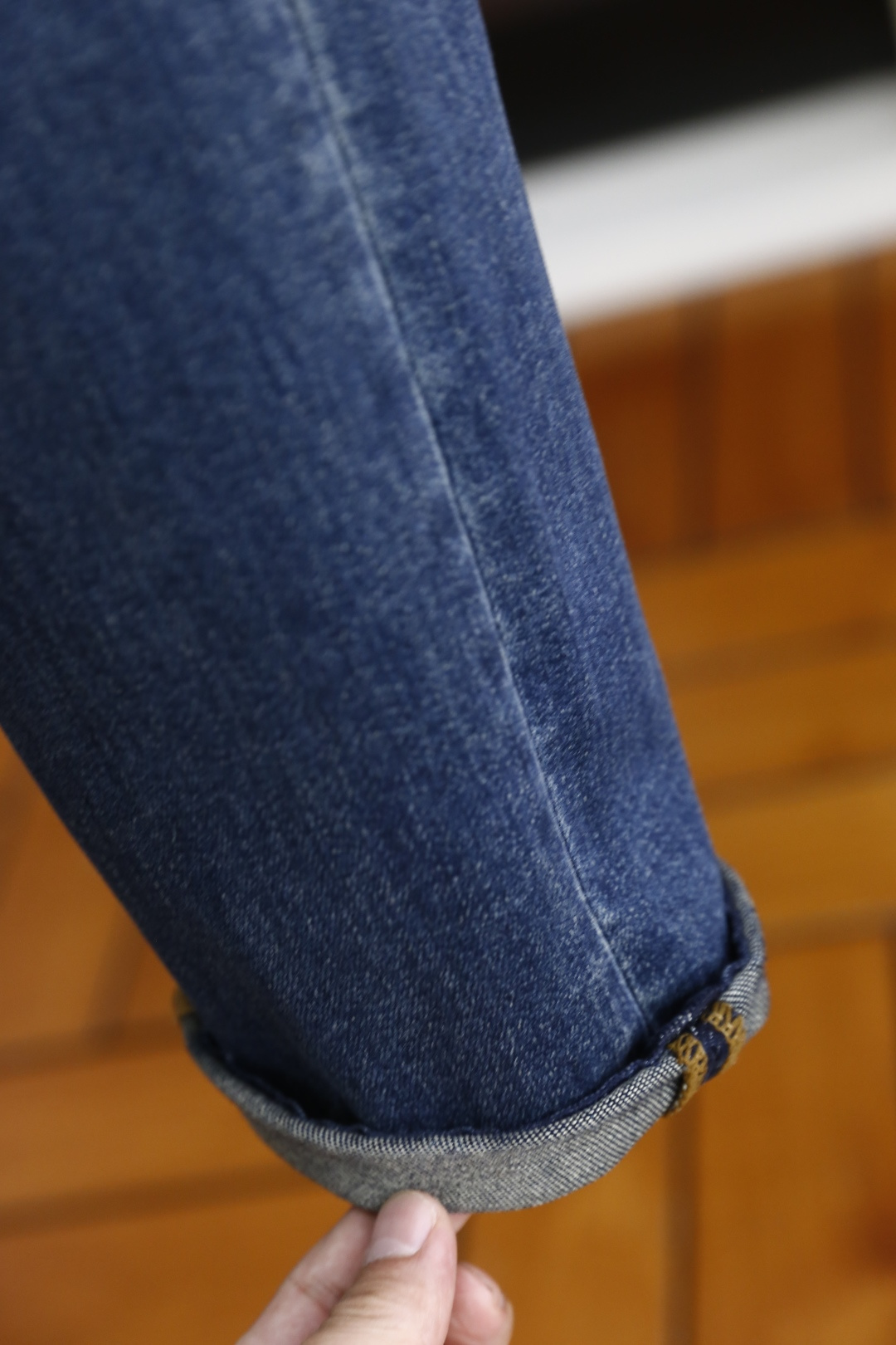 🔥TF.
季新品时尚男士牛仔裤👖采用客供水洗弹力牛仔裤！奢华经典品牌Logo标志彰显品牌特征，时尚潮流因