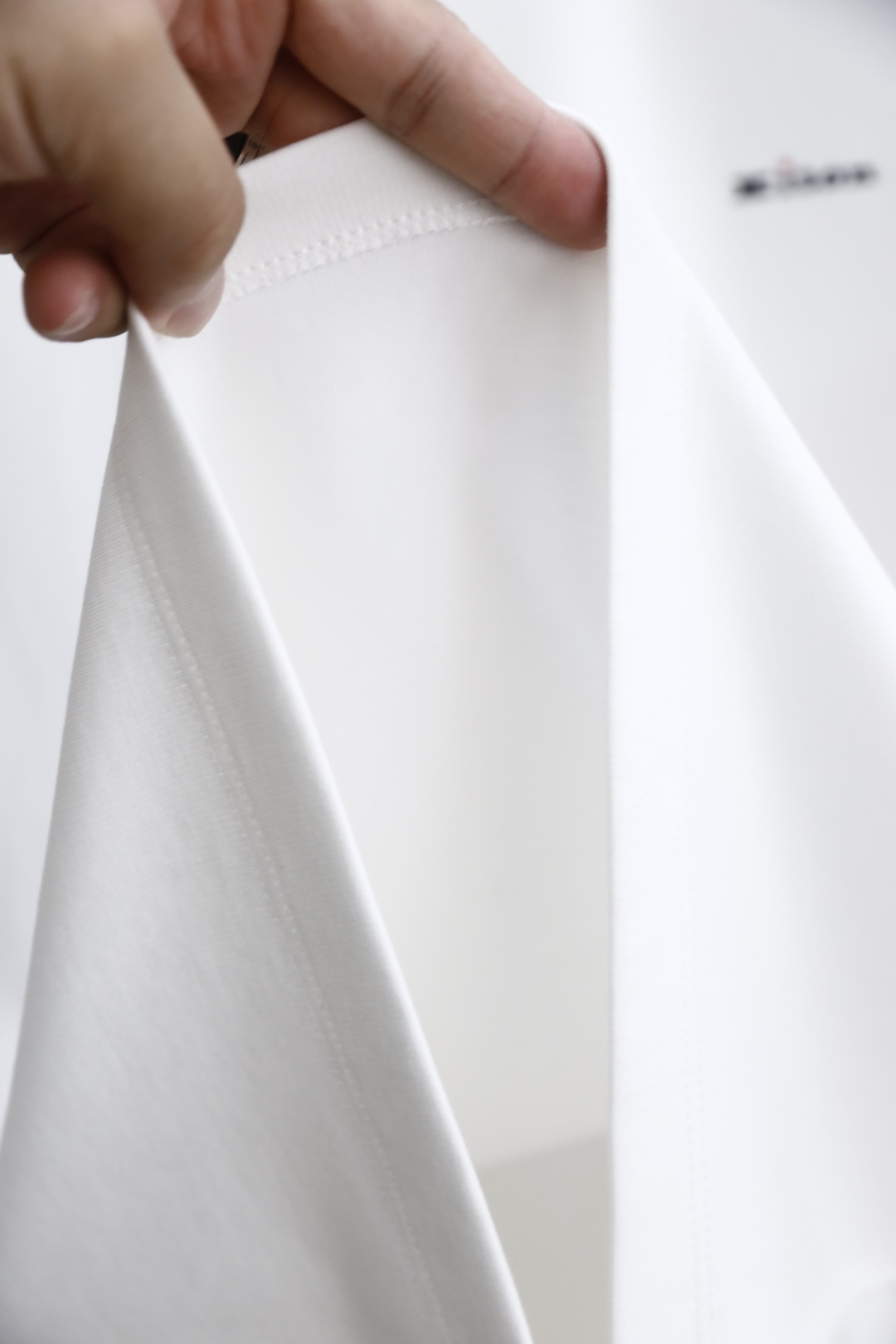 🔥Kiton.
季新品时尚男士高品质长袖打底衫！采用高档舒适棉面料，舒适保暖极佳 可防静电手感舒适顺滑 