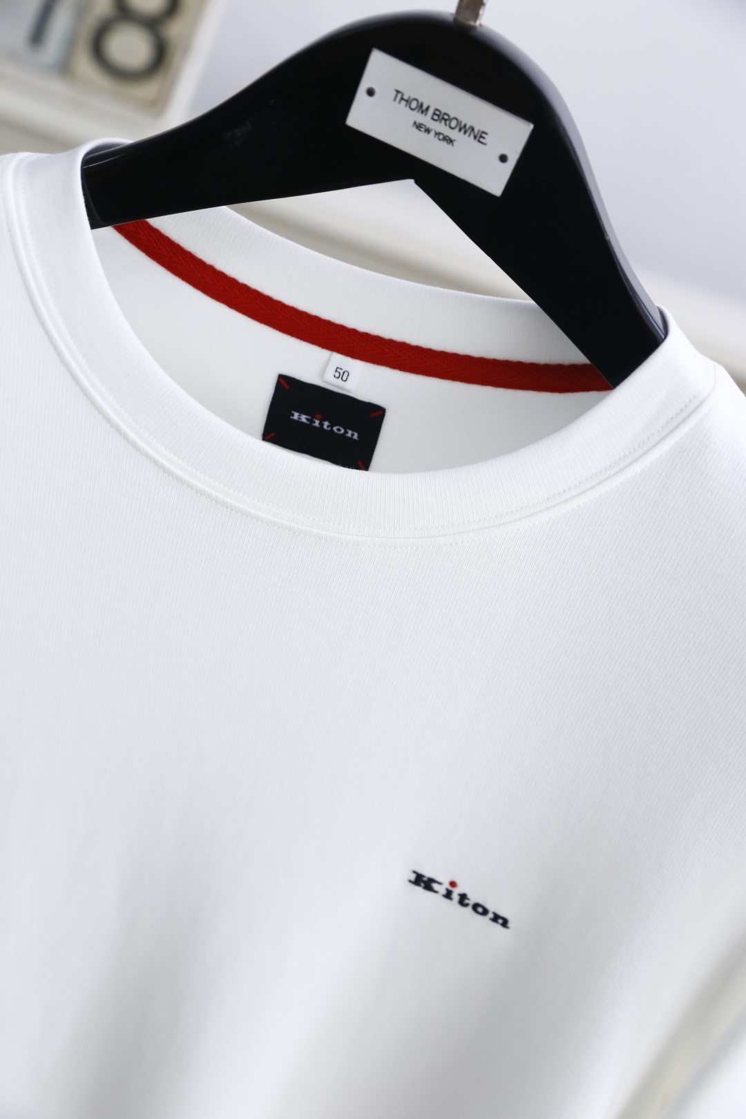 🔥Kiton.
季新品时尚男士高品质长袖打底衫！采用高档舒适棉面料，舒适保暖极佳 可防静电手感舒适顺滑 