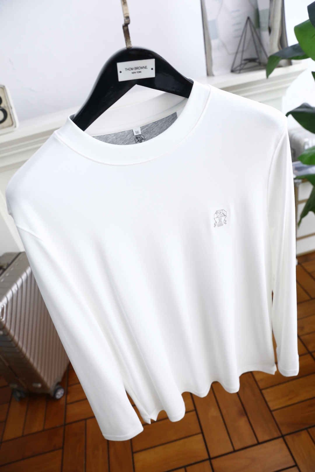 🔥Brunello Cucinelli.
早秋新品时尚男士圆领打底衫🔥胸前奢华经典LOGO设计！绝对经得