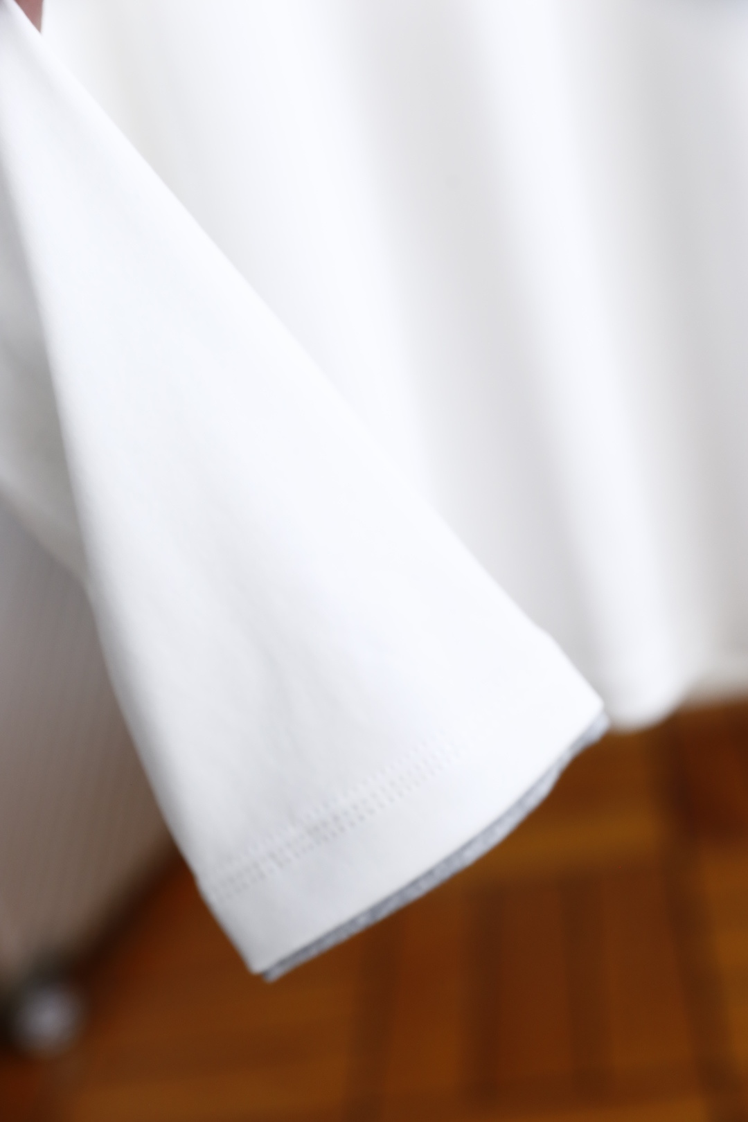 🔥Brunello Cucinelli.
早秋新品时尚男士圆领打底衫🔥胸前奢华经典LOGO设计！绝对经得