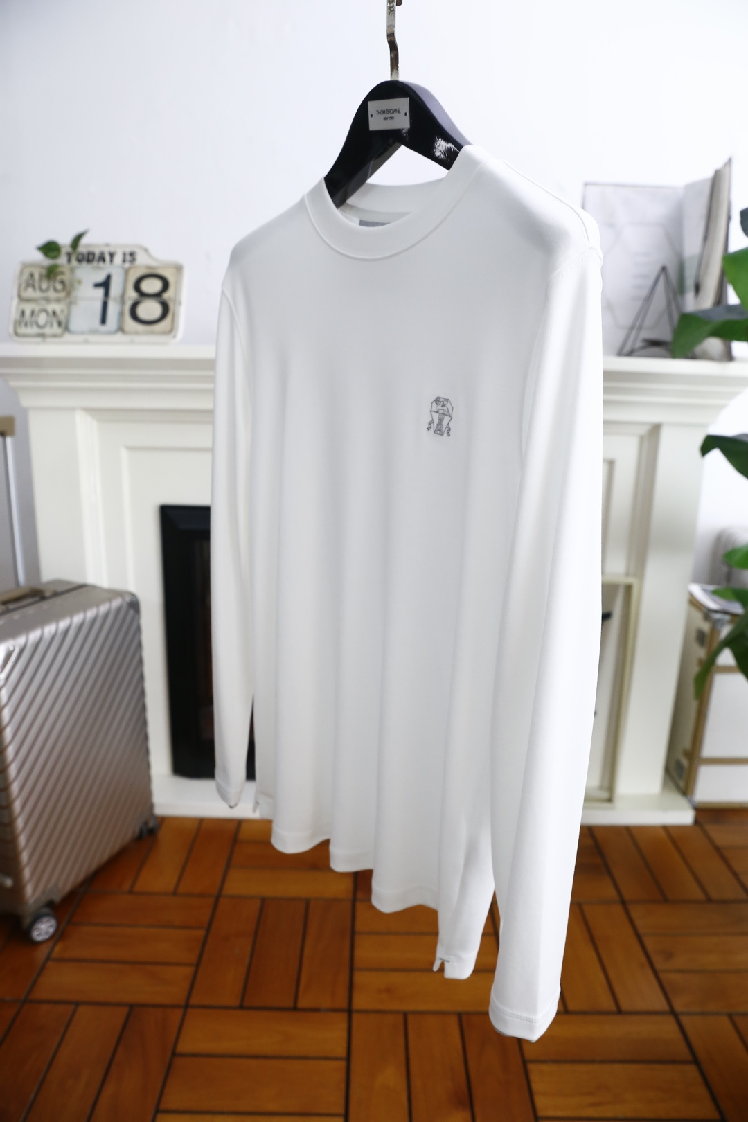 🔥Brunello Cucinelli.
早秋新品时尚男士圆领打底衫🔥胸前奢华经典LOGO设计！绝对经得