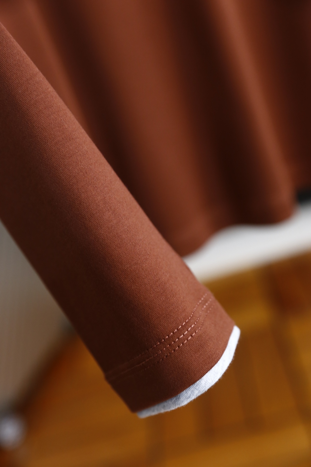 🔥Brunello Cucinelli.
早秋新品时尚男士圆领打底衫🔥胸前奢华经典LOGO设计！绝对经得