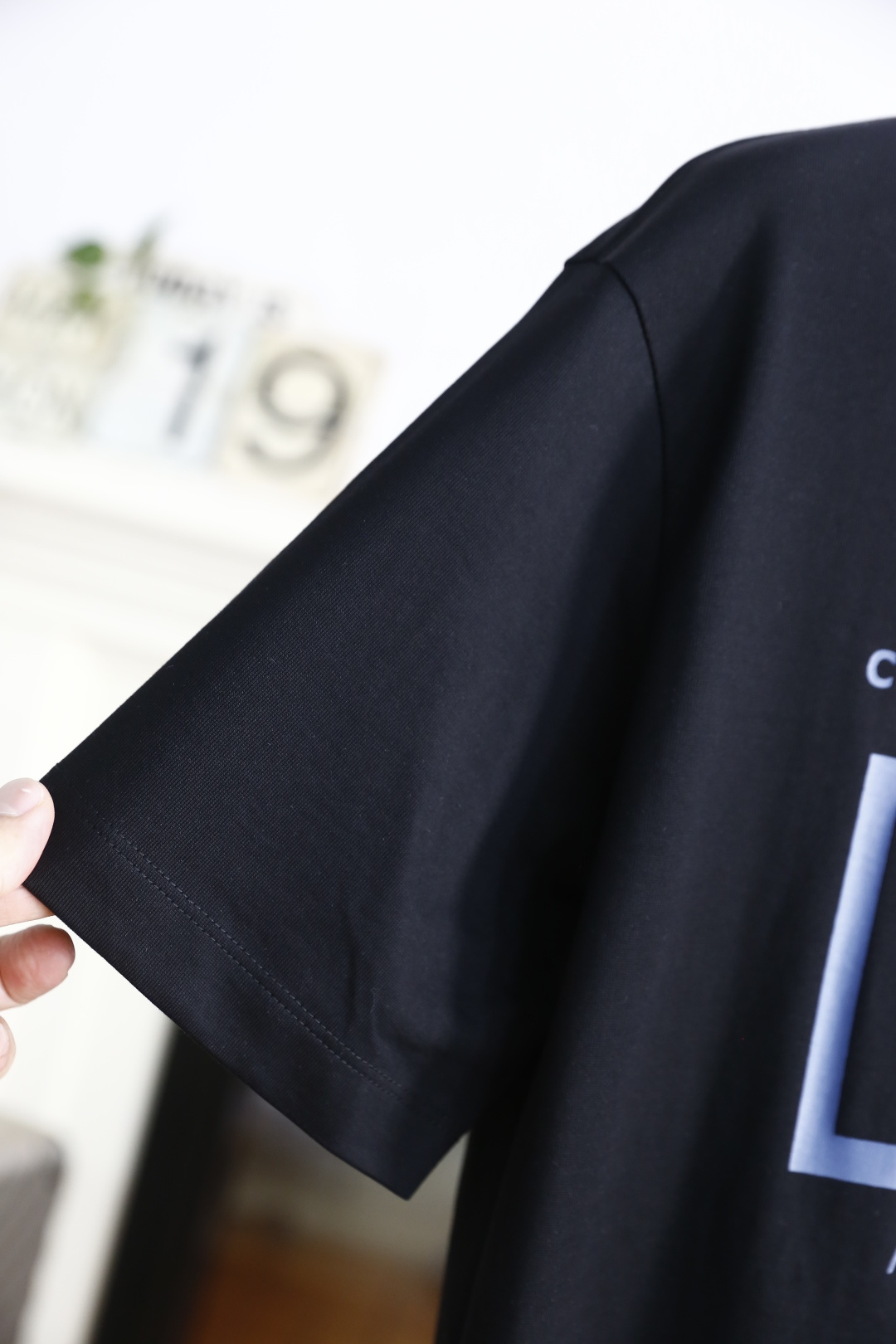 🔥迪奥/Christian D*or.
2025夏季男士圆领短袖🍃胸前奢华品牌字母LOGO标识标注👍🏼上