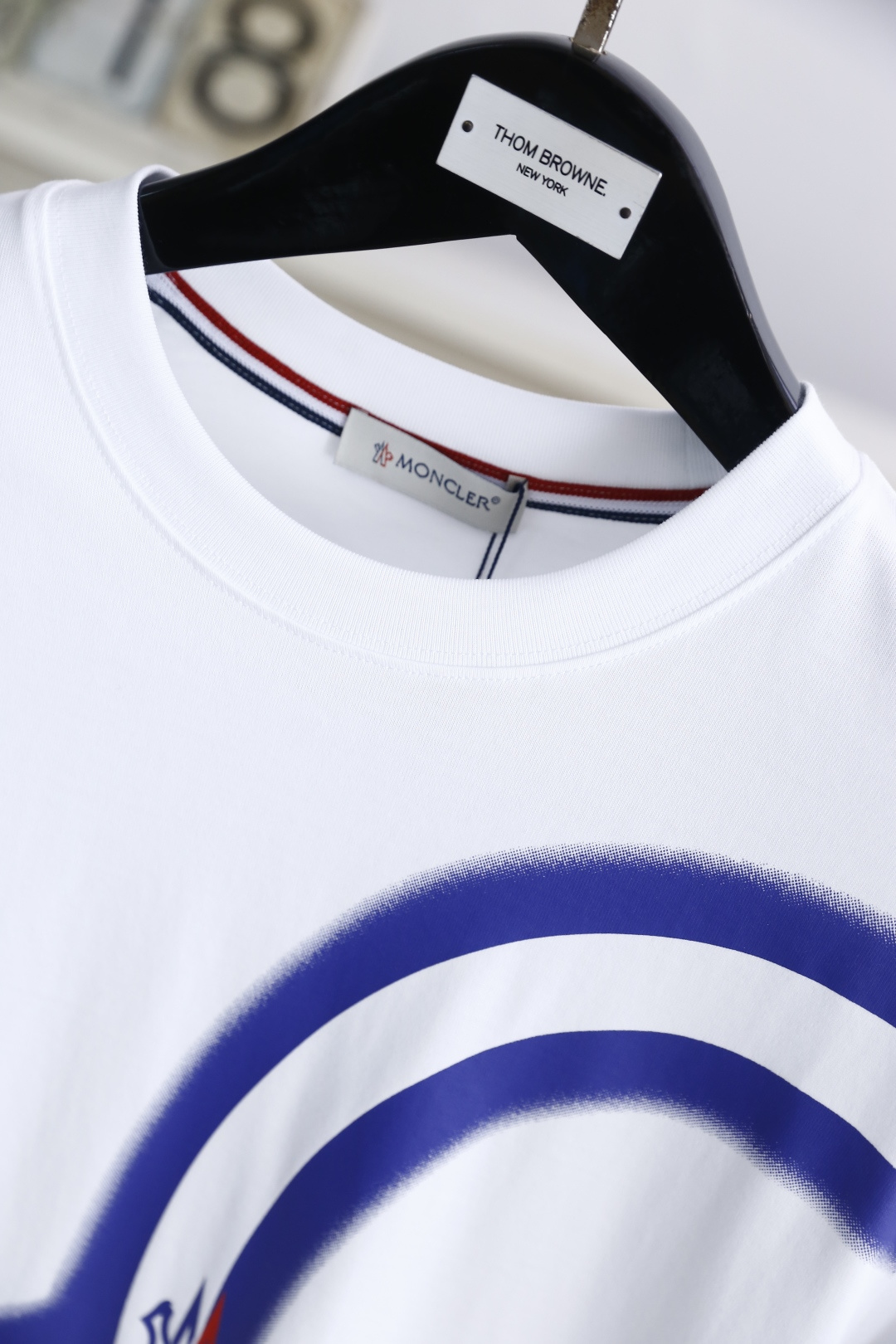 🔥蒙口/Mo*cler.
2025夏季男士圆领短袖🍃胸前奢华品牌LOGO标识标注👍🏼上身就能体会这款设计