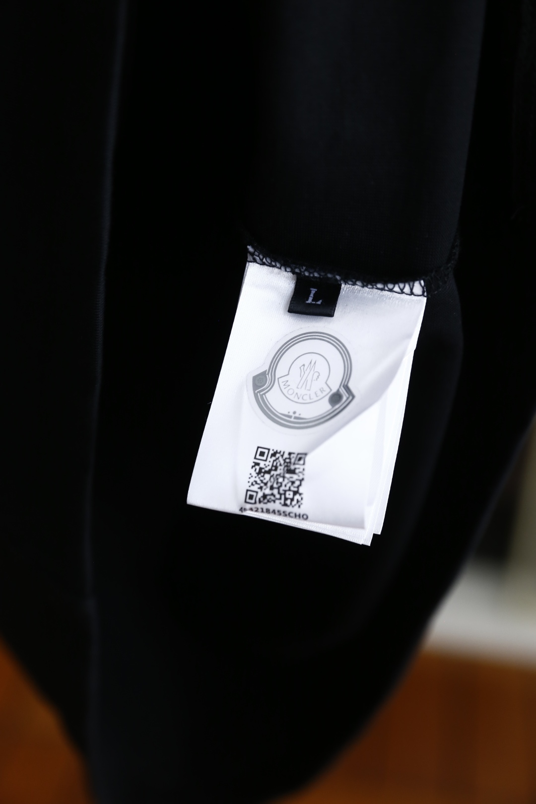 🔥蒙口/Mo*cler.
2025夏季男士圆领短袖🍃胸前奢华品牌LOGO标识标注👍🏼上身就能体会这款设计