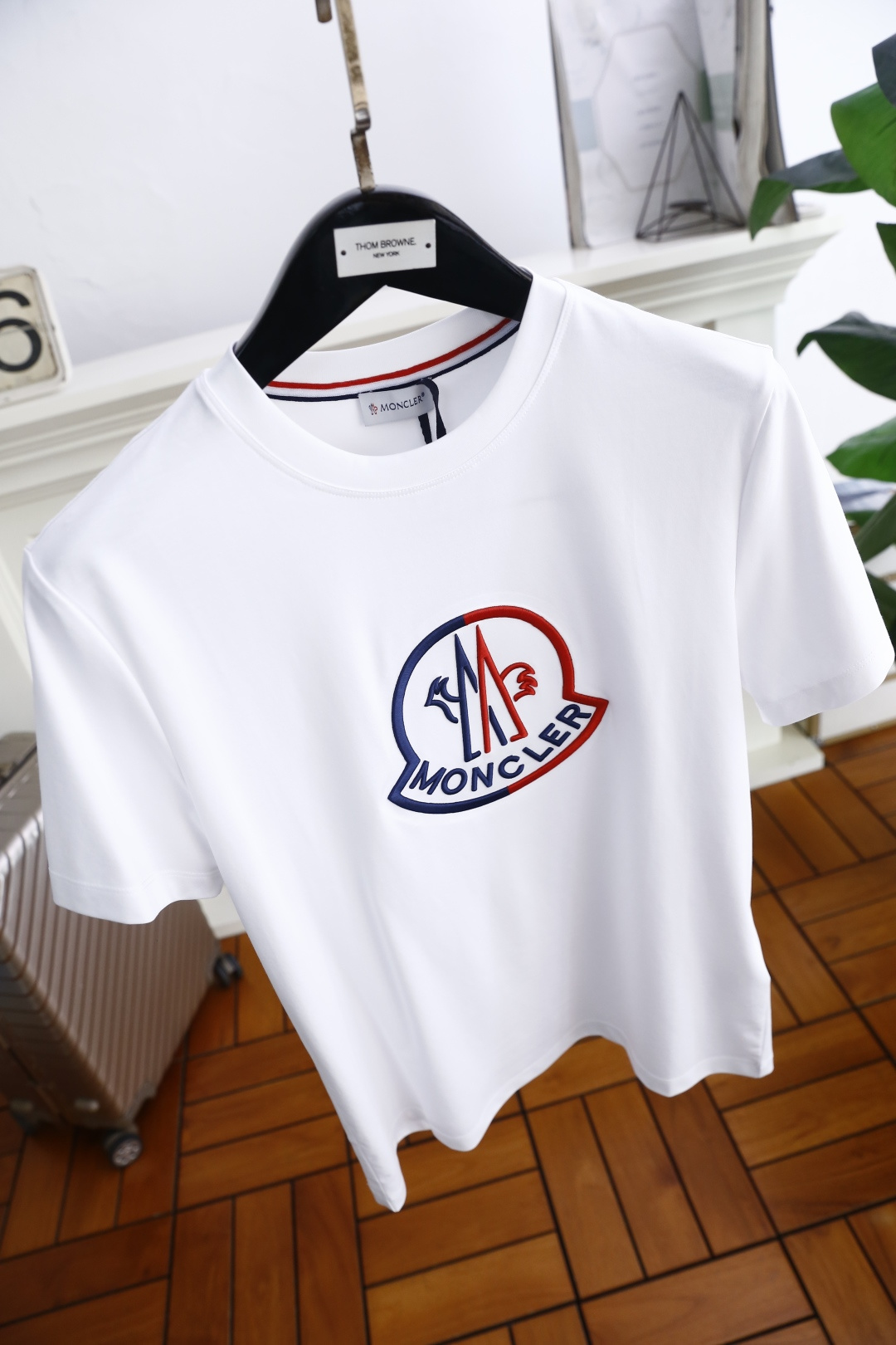 🔥蒙口/Mon*ler.
2025夏季原单男士休闲短袖T恤！奢华经典品牌原版字母LOGO设计！高端定制 