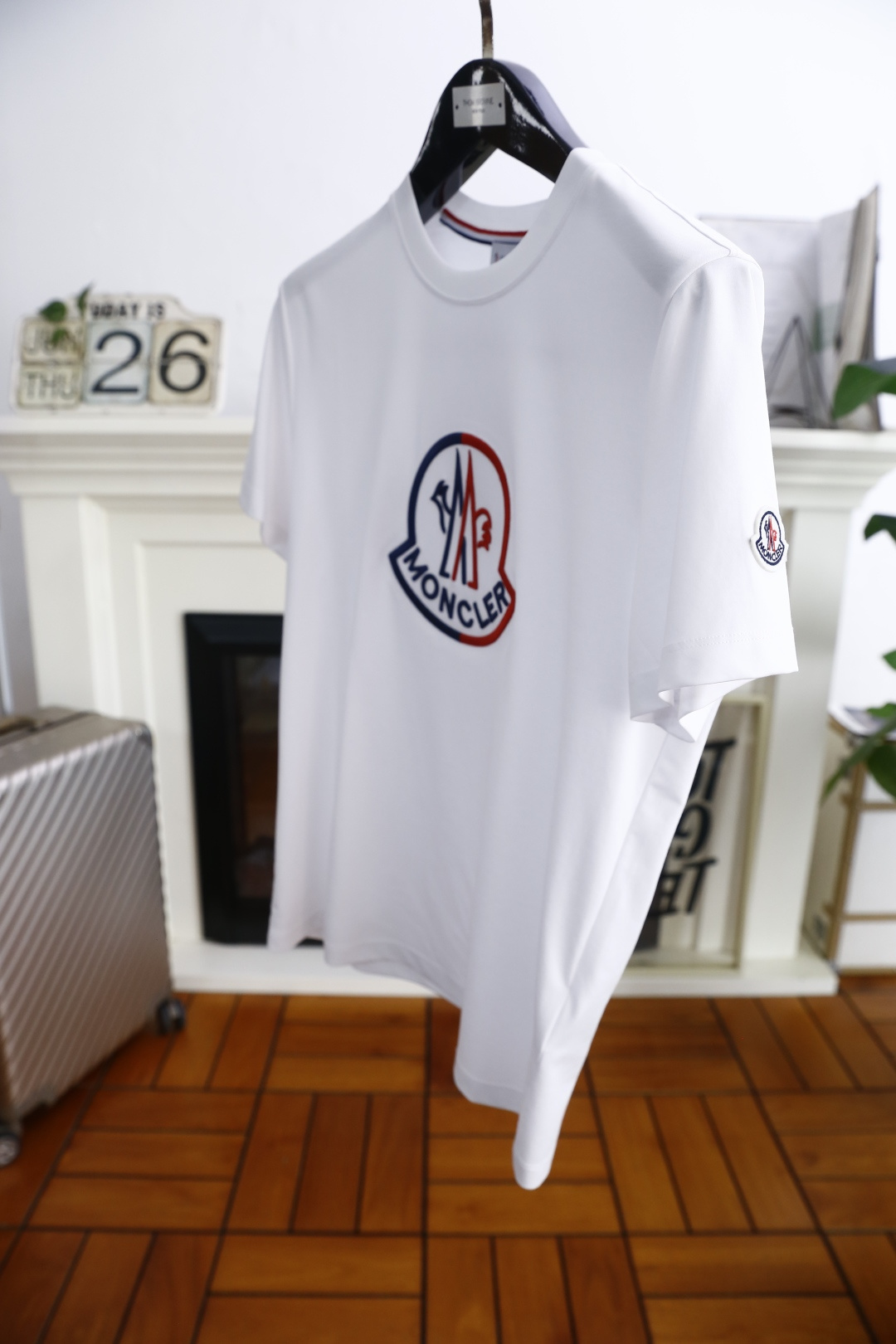 🔥蒙口/Mon*ler.
2025夏季原单男士休闲短袖T恤！奢华经典品牌原版字母LOGO设计！高端定制 