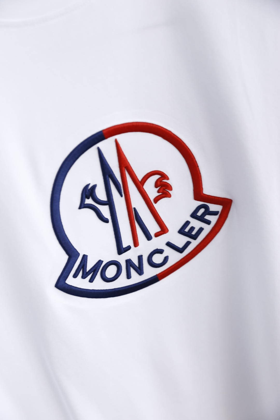 🔥蒙口/Mon*ler.
2025夏季原单男士休闲短袖T恤！奢华经典品牌原版字母LOGO设计！高端定制 