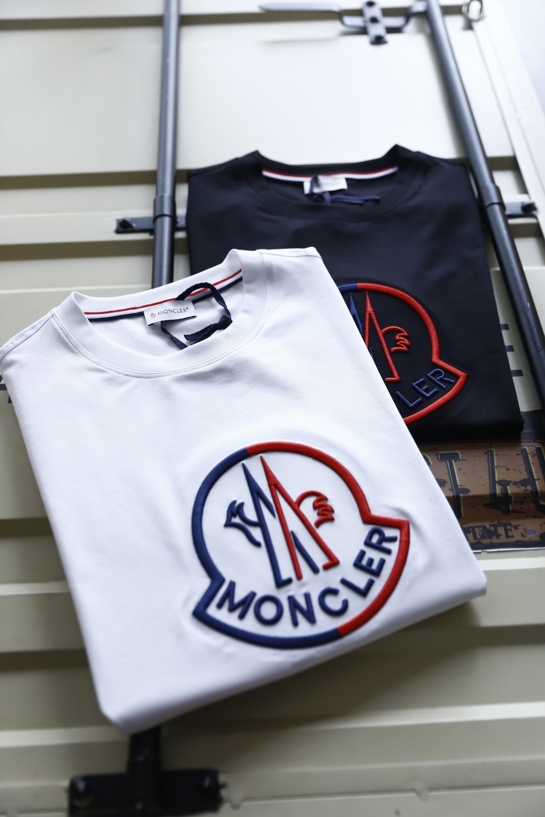 🔥蒙口/Mon*ler.
2025夏季原单男士休闲短袖T恤！奢华经典品牌原版字母LOGO设计！高端定制 