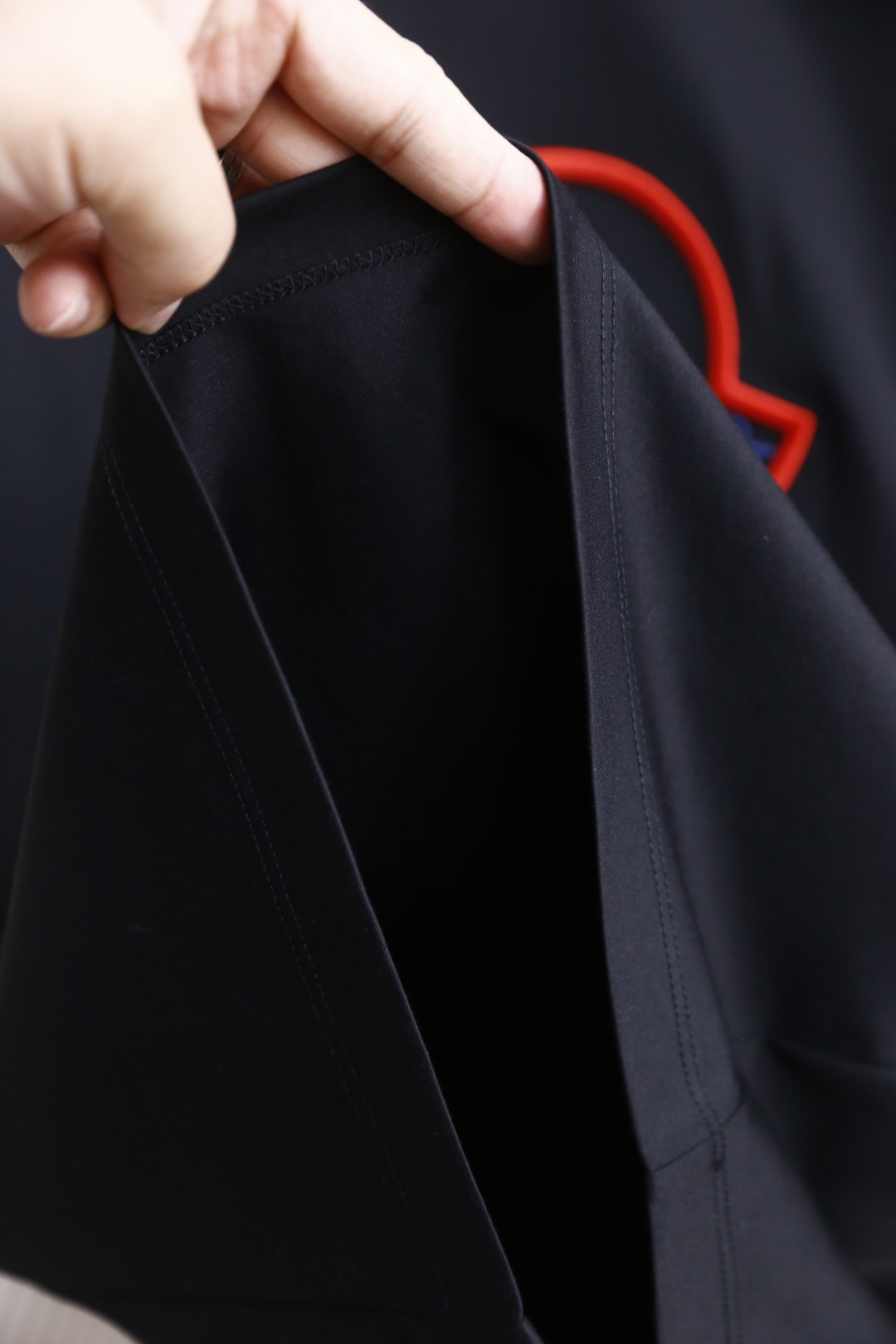 🔥蒙口/Mon*ler.
2025夏季原单男士休闲短袖T恤！奢华经典品牌原版字母LOGO设计！高端定制 