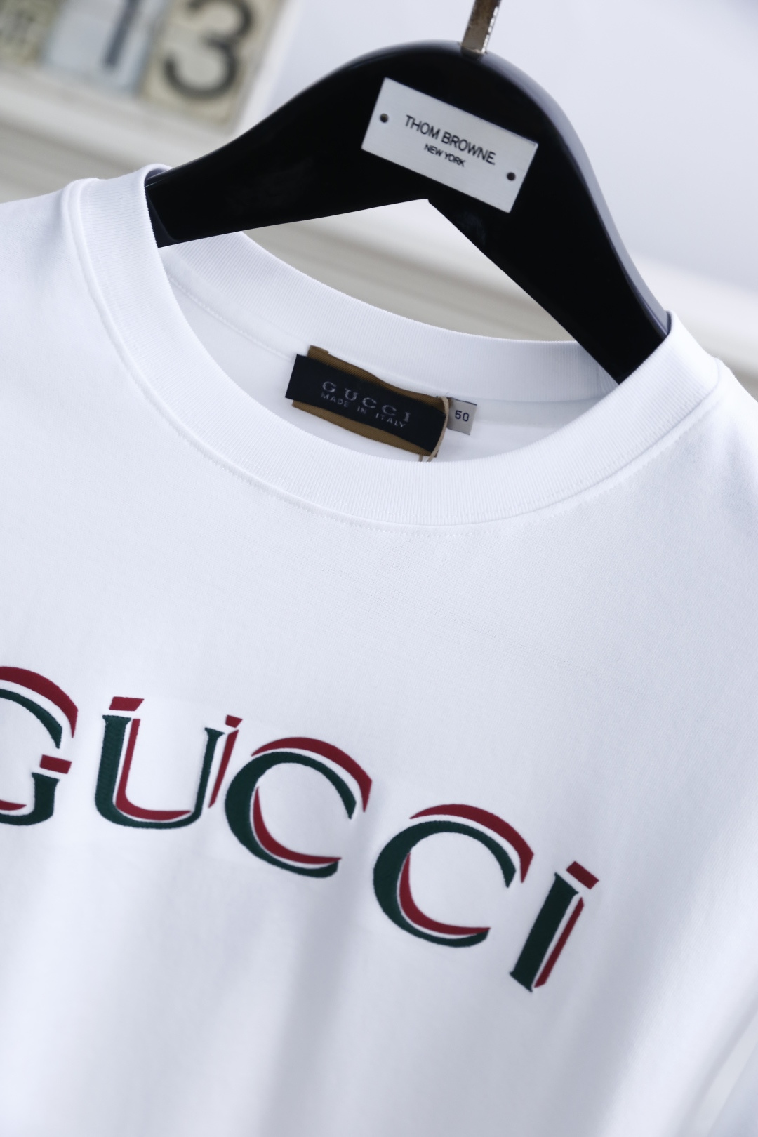 🔥古驰.
2025夏季原单男士休闲圆领短袖T恤！奢华经典品牌原版字母LOGO设计！高端定制 高版本 时尚