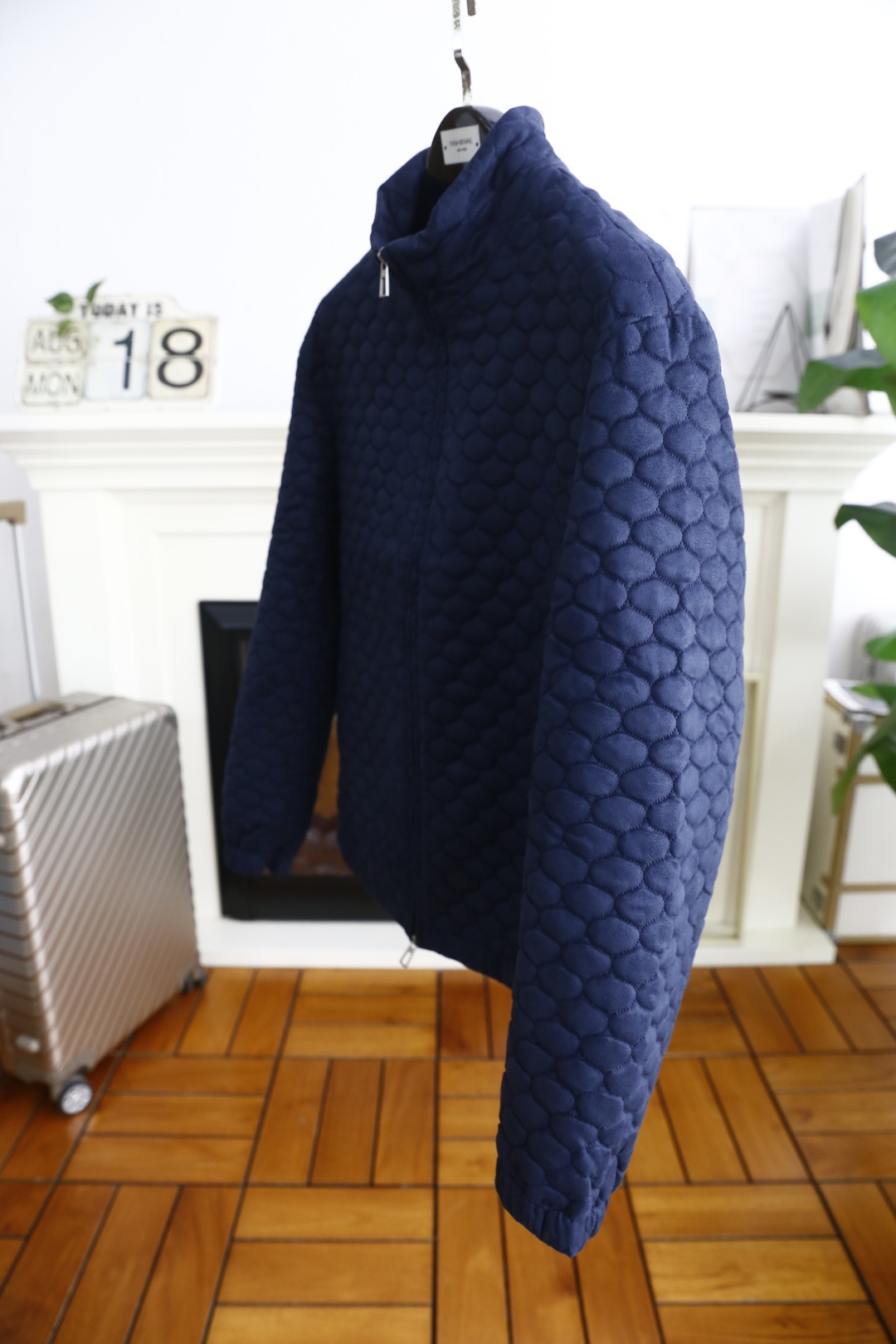 🔥lP🆕.
季新品时尚经典拉链夹克！奢华经典品牌元素设计品相完美如斯！属于入柜级别，可预见性的爆款！采用