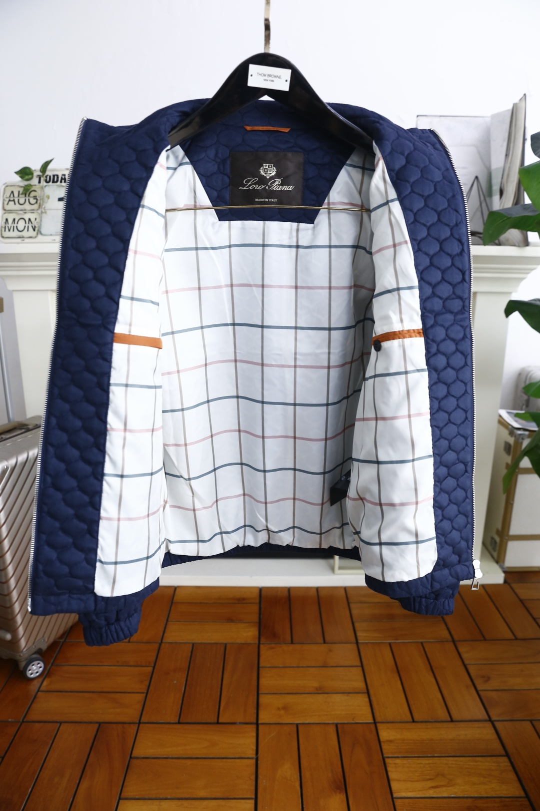 🔥lP🆕.
季新品时尚经典拉链夹克！奢华经典品牌元素设计品相完美如斯！属于入柜级别，可预见性的爆款！采用