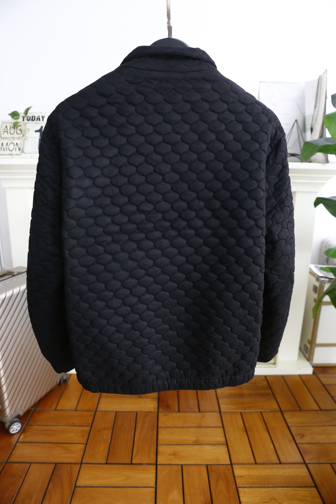 🔥lP🆕.
季新品时尚经典拉链夹克！奢华经典品牌元素设计品相完美如斯！属于入柜级别，可预见性的爆款！采用