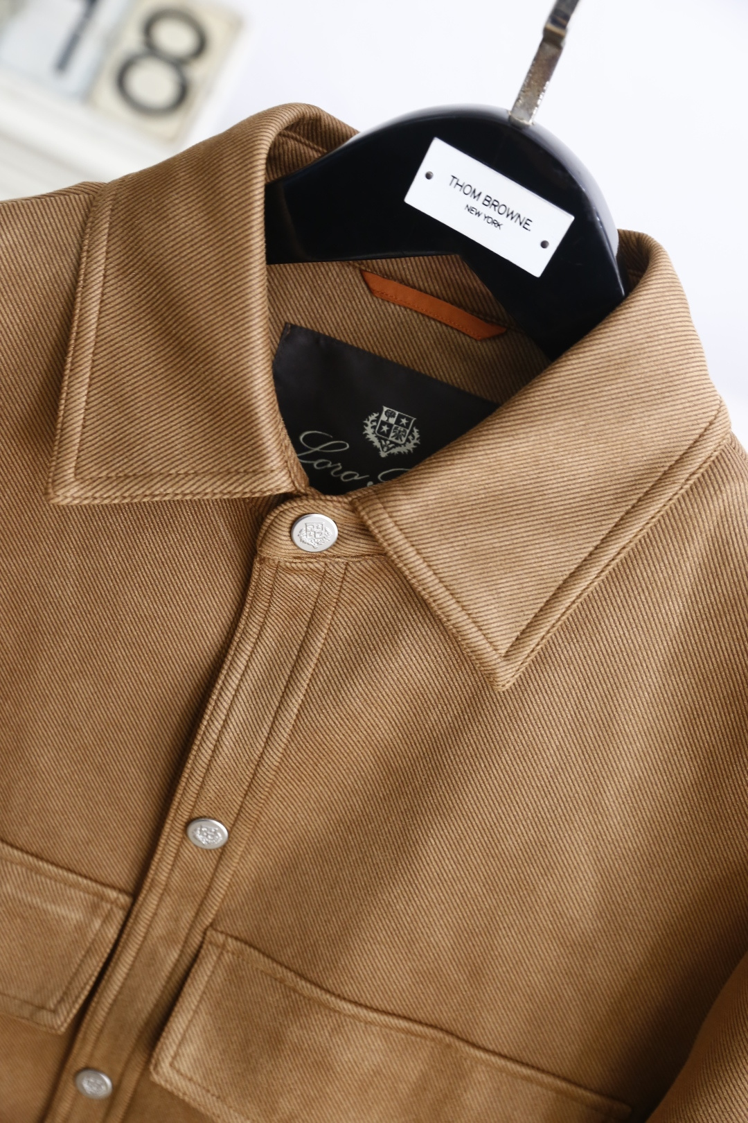 🔥lP🆕.
秋季新品！时尚顶级高密麂皮绒夹克外套 海外专柜同步 奢华经典品牌元素logo设计👍高级定制 