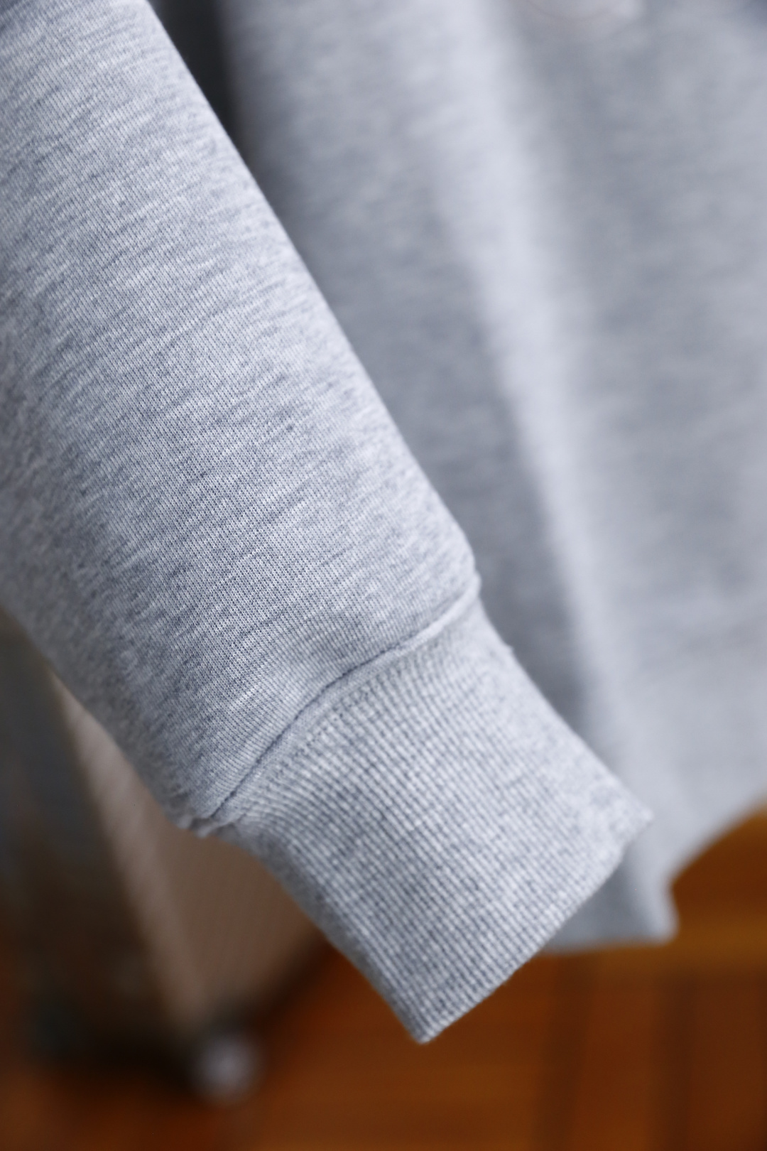 🔥罗意威.
秋季新品时尚男士圆领卫衣🔥奢华经典品牌原版LOGO设计！绝对经得起时间的考验！！采用高档舒适