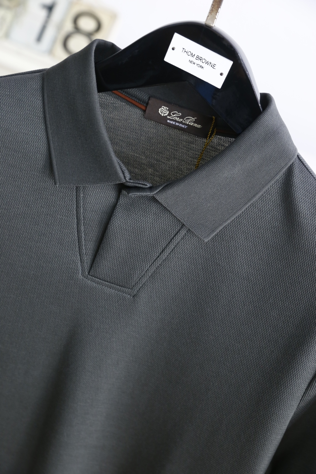 🔥lP🆕.
25夏季男士翻领Polo衫👍🏼时尚精致领口设计！高级定制百搭款式 任何人都可以轻松驾驭 采用