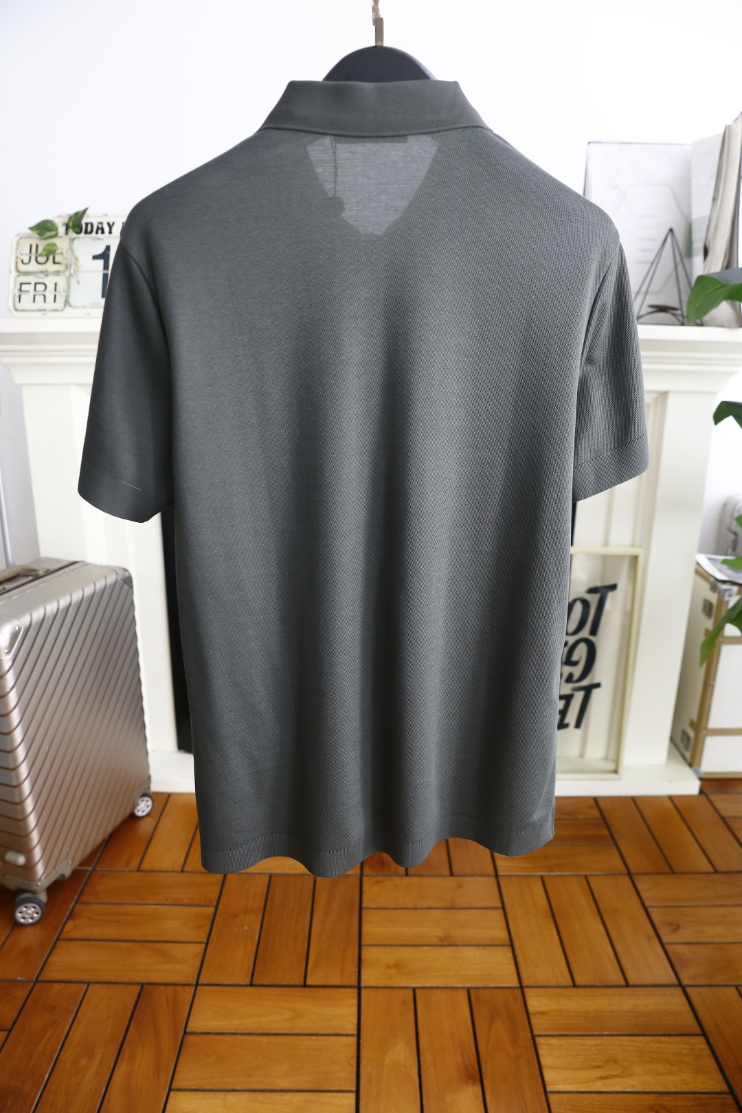 🔥lP🆕.
25夏季男士翻领Polo衫👍🏼时尚精致领口设计！高级定制百搭款式 任何人都可以轻松驾驭 采用