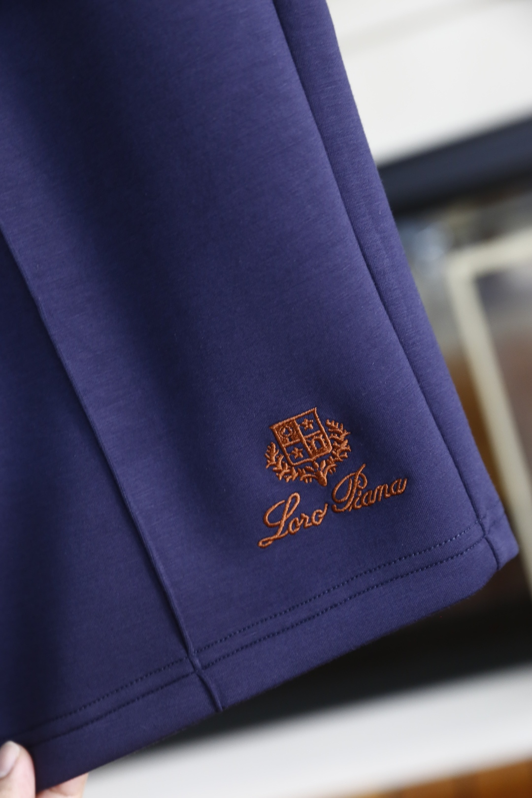 🔥lP🆕.
2025夏季男士👍🏼时尚休闲短裤！经典百搭的款式 没有过多的装饰 主打面料与版型 松紧腰两侧