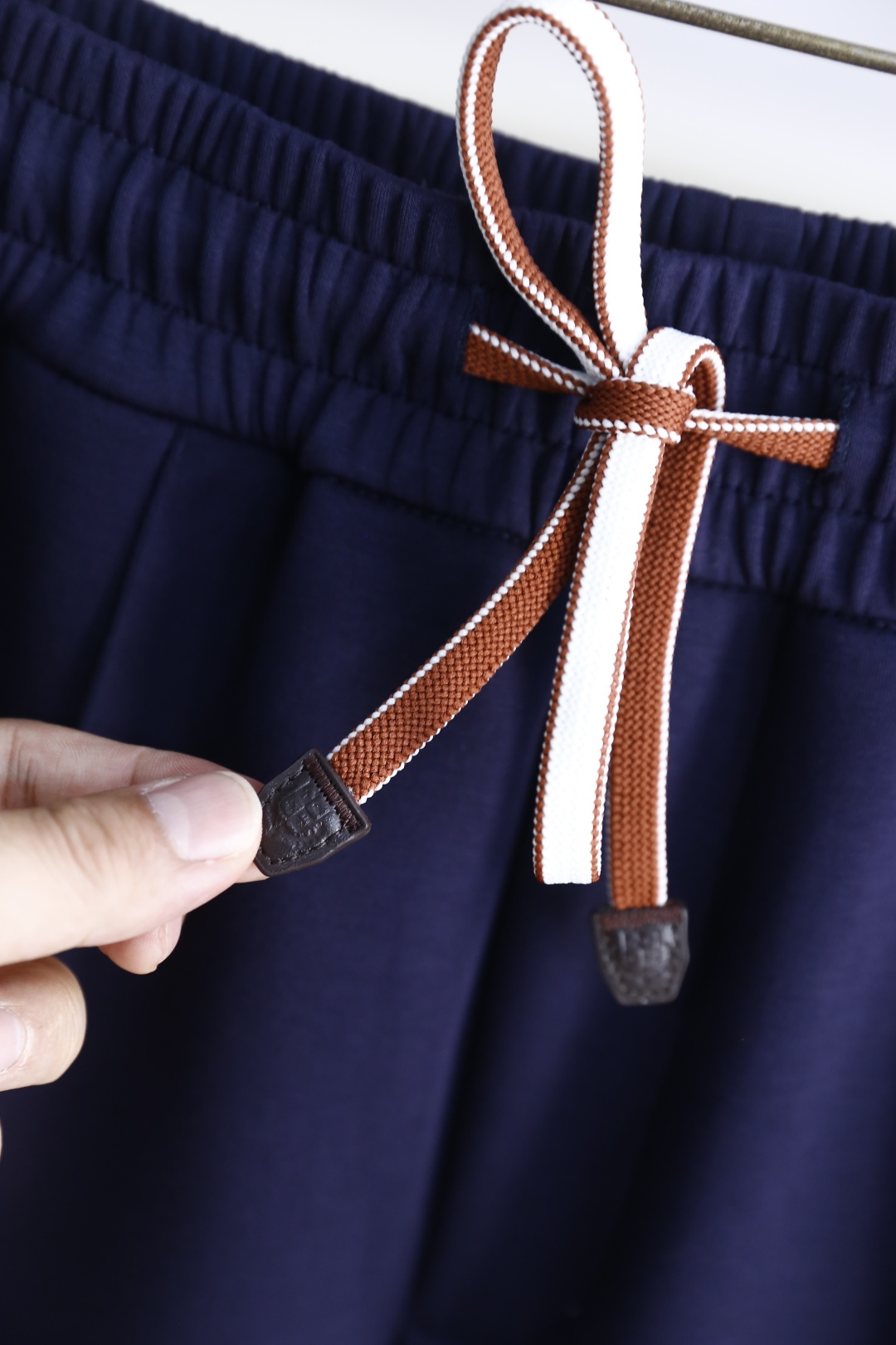 🔥lP🆕.
2025夏季男士👍🏼时尚休闲短裤！经典百搭的款式 没有过多的装饰 主打面料与版型 松紧腰两侧