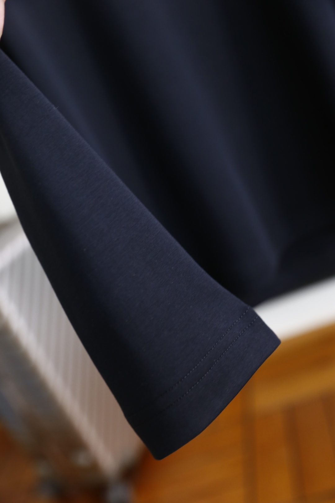 🔥巴宝丽/Burbe*ry.
秋季新款时尚男士中领打底衫！胸前品牌战马LOGO百搭款式！入手便知非常柔软