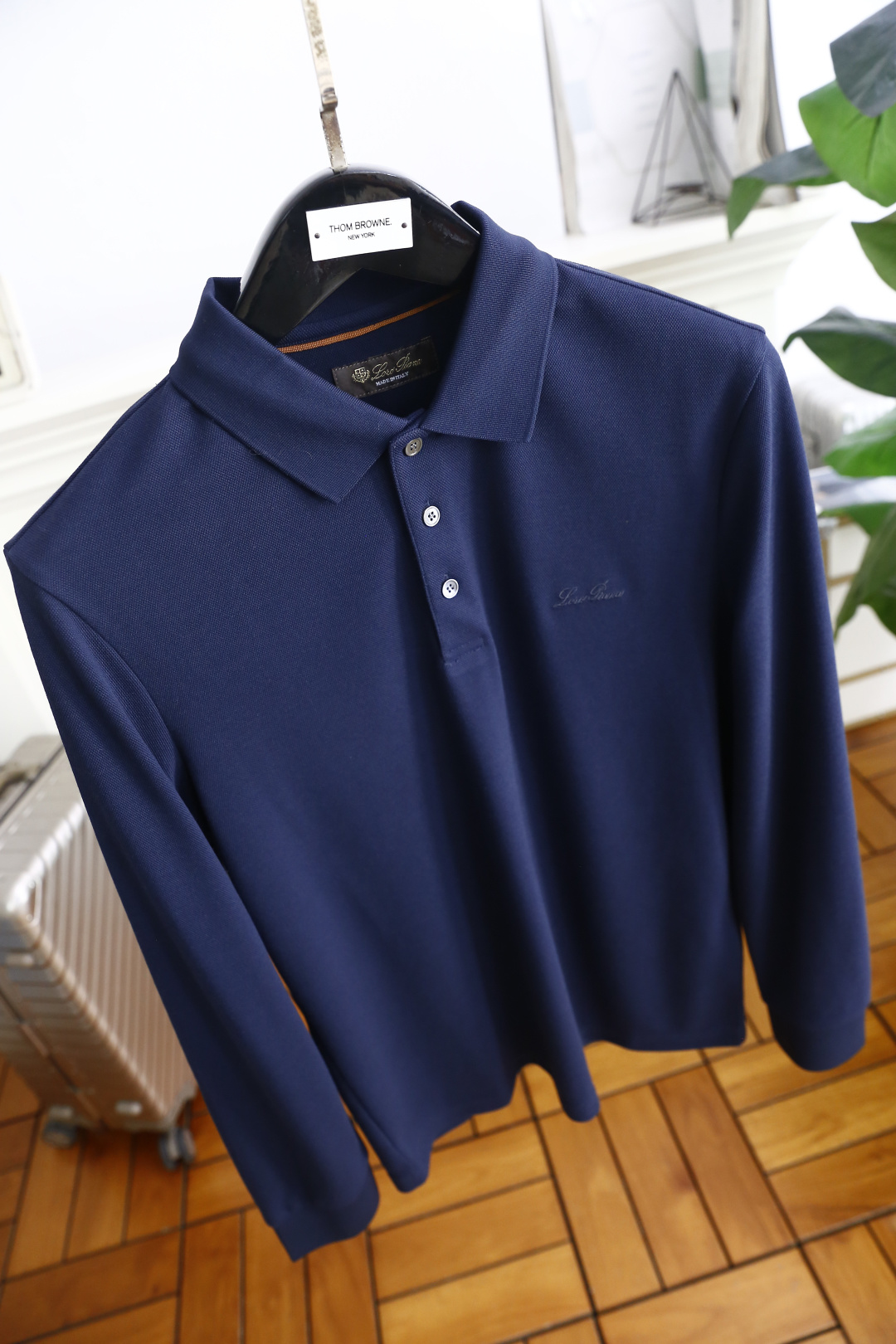 🔥lP🆕.
秋季新款🆕男士长袖翻领Polo衫！胸前奢华品牌经典LOGO设计，采用高档顶级🔝舒适保暖面料👍