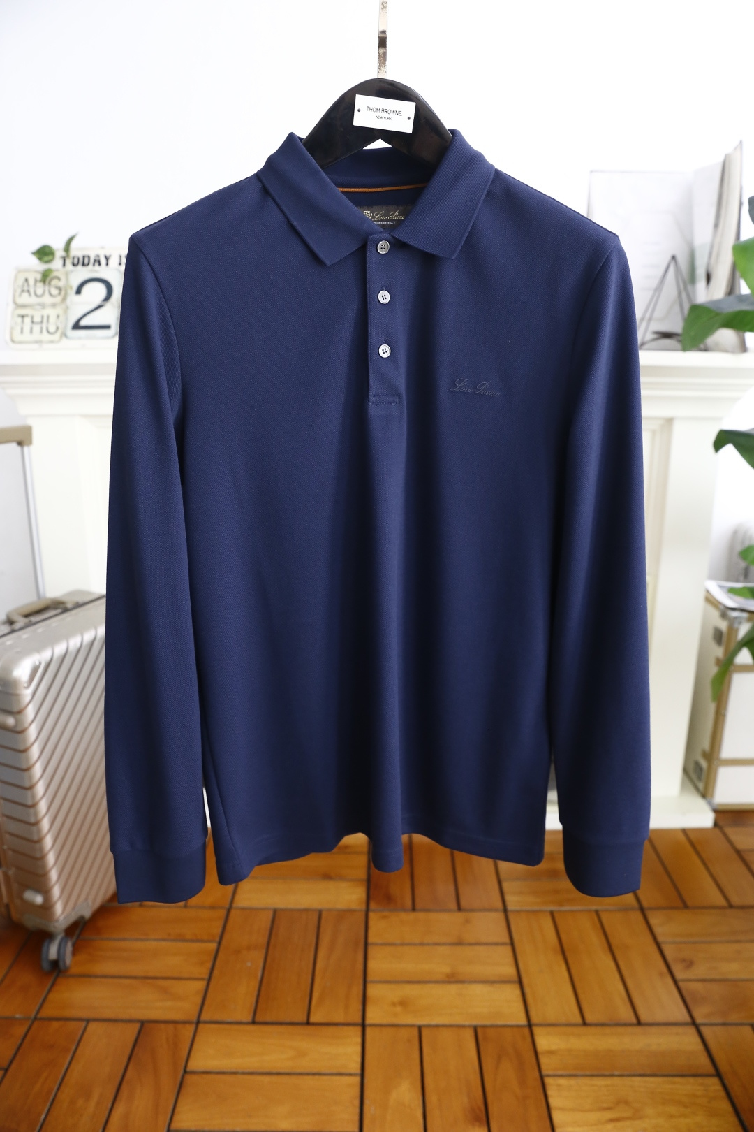 🔥lP🆕.
秋季新款🆕男士长袖翻领Polo衫！胸前奢华品牌经典LOGO设计，采用高档顶级🔝舒适保暖面料👍