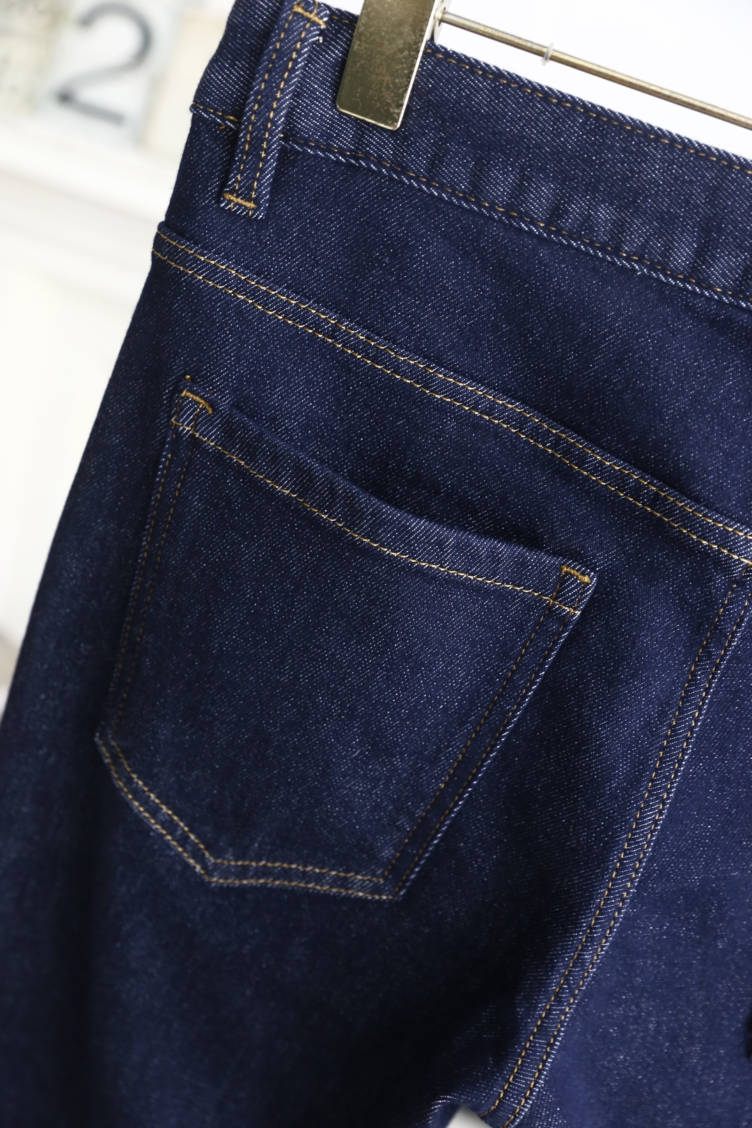 🔥古驰/Gu*ci.
季新品时尚男士牛仔裤👖采用客供水洗弹力牛仔裤！奢华经典品牌Logo标志彰显品牌特征