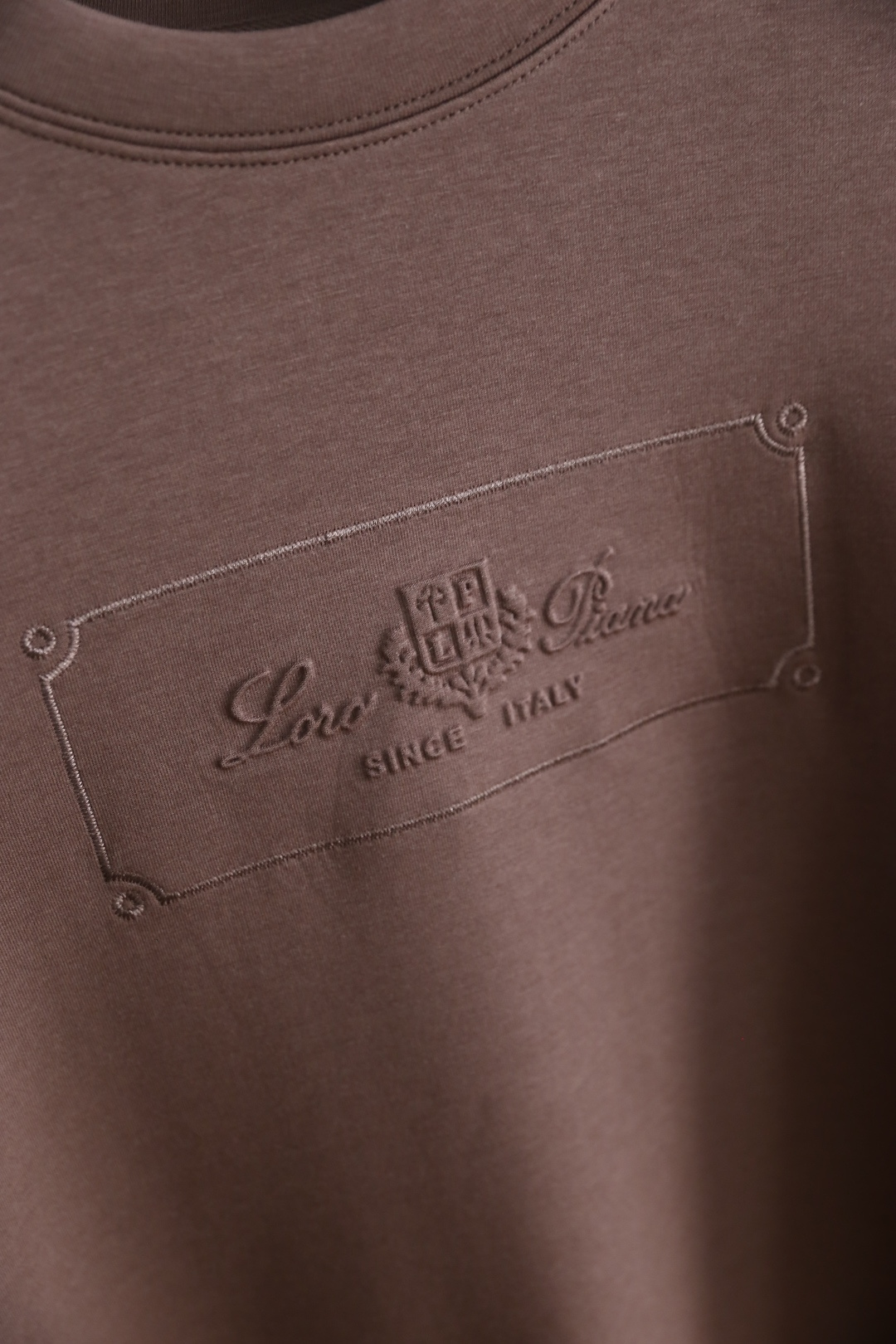 🔥lP🆕.
季新品时尚男士高品质长袖打底衫！采用高档舒适保暖面料，舒适保暖极佳 可防静电手感舒适顺滑 ，