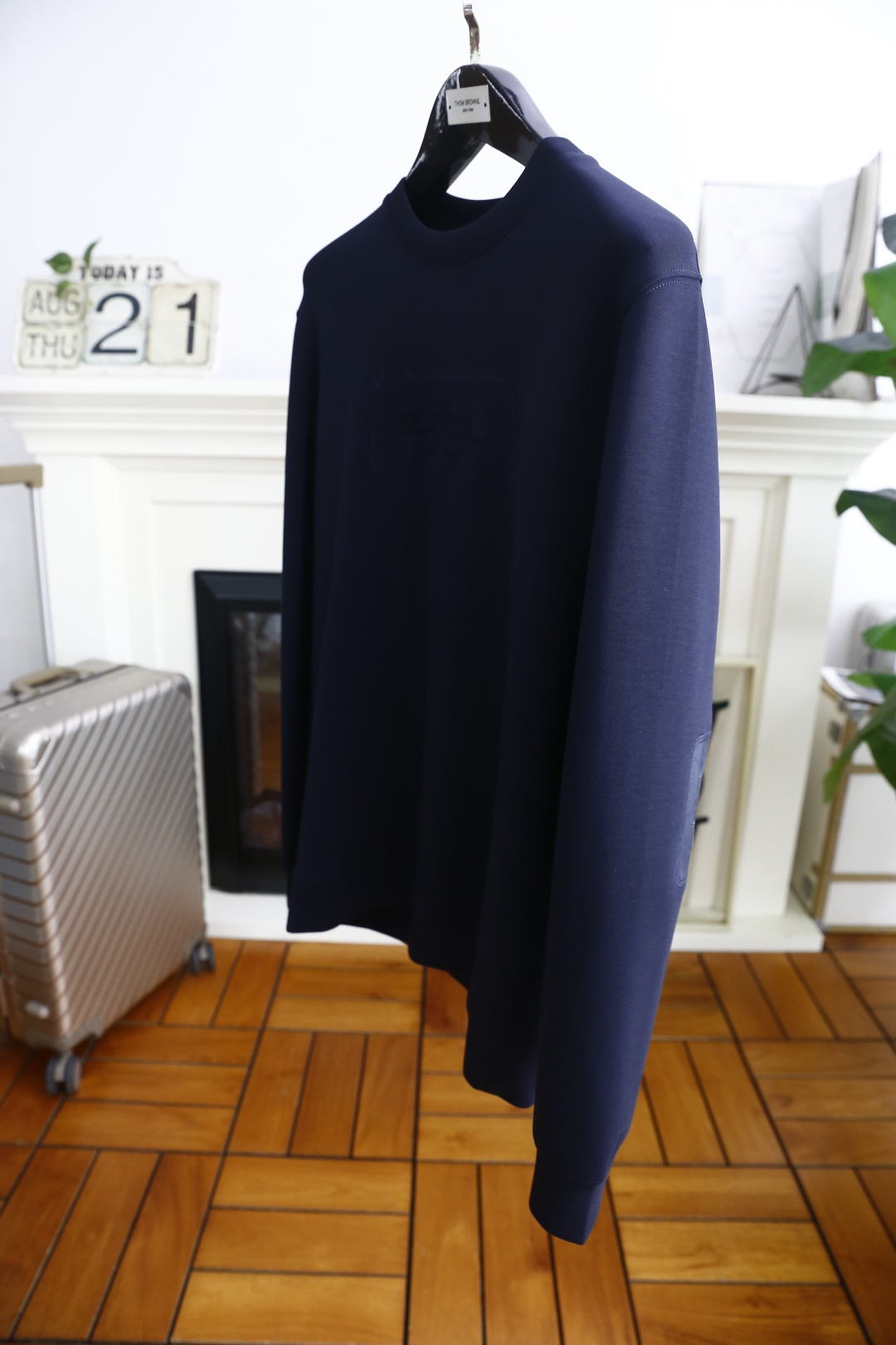 🔥lP🆕.
季新品时尚男士高品质长袖打底衫！采用高档舒适保暖面料，舒适保暖极佳 可防静电手感舒适顺滑 ，