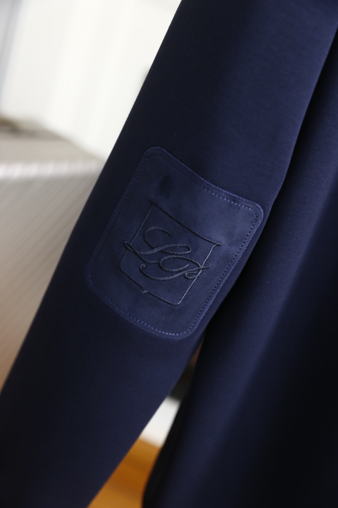 🔥lP🆕.
季新品时尚男士高品质长袖打底衫！采用高档舒适保暖面料，舒适保暖极佳 可防静电手感舒适顺滑 ，