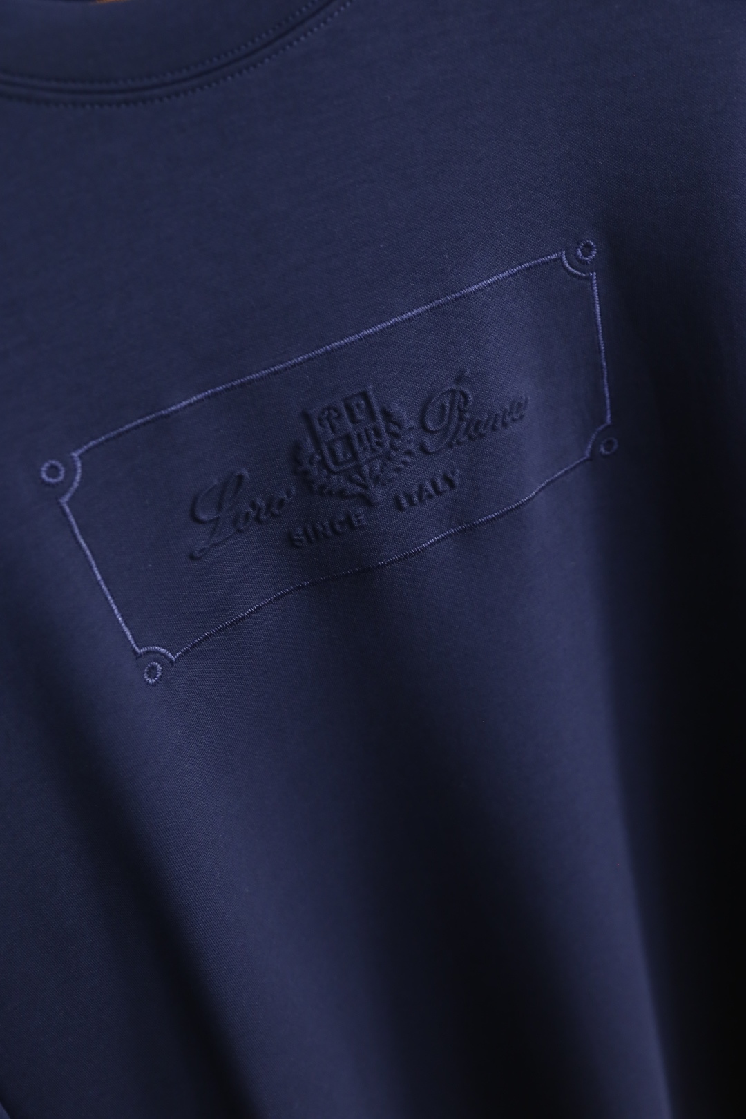 🔥lP🆕.
季新品时尚男士高品质长袖打底衫！采用高档舒适保暖面料，舒适保暖极佳 可防静电手感舒适顺滑 ，