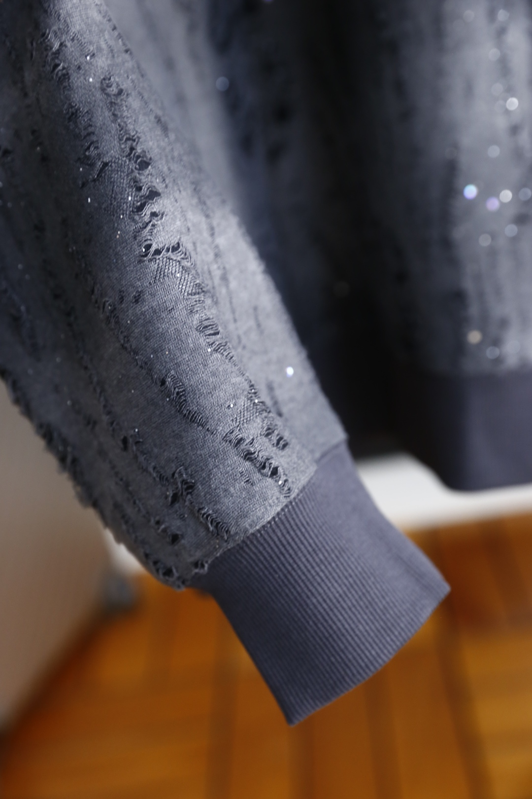 🔥克罗心
秋季新品时尚男士圆领卫衣🔥奢华经典品牌原版LOGO设计！绝对经得起时间的考验！！采用高档舒适面