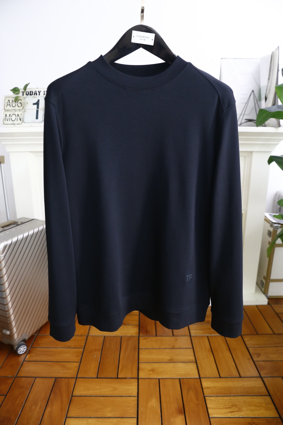 🔥TF.
秋季新品时尚男士圆领长袖🔥奢华经典字母LOGO设计！绝对经得起时间的考验！！采用高档莫代尔面料