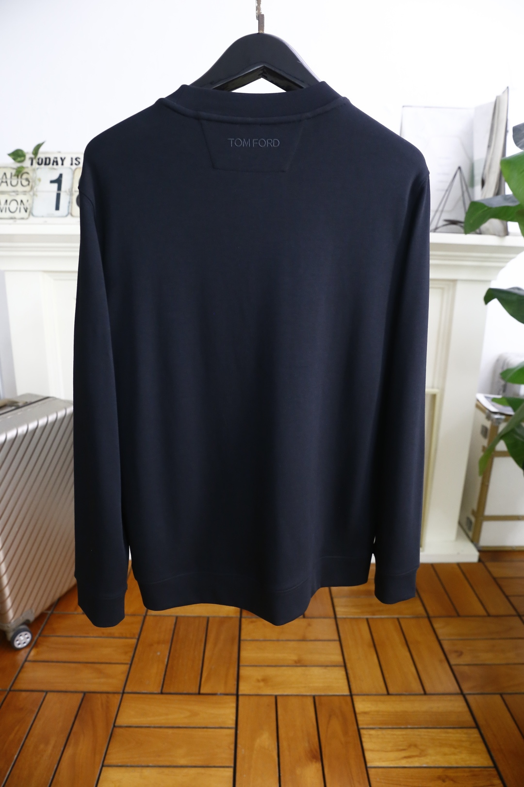 🔥TF.
秋季新品时尚男士圆领长袖🔥奢华经典字母LOGO设计！绝对经得起时间的考验！！采用高档莫代尔面料
