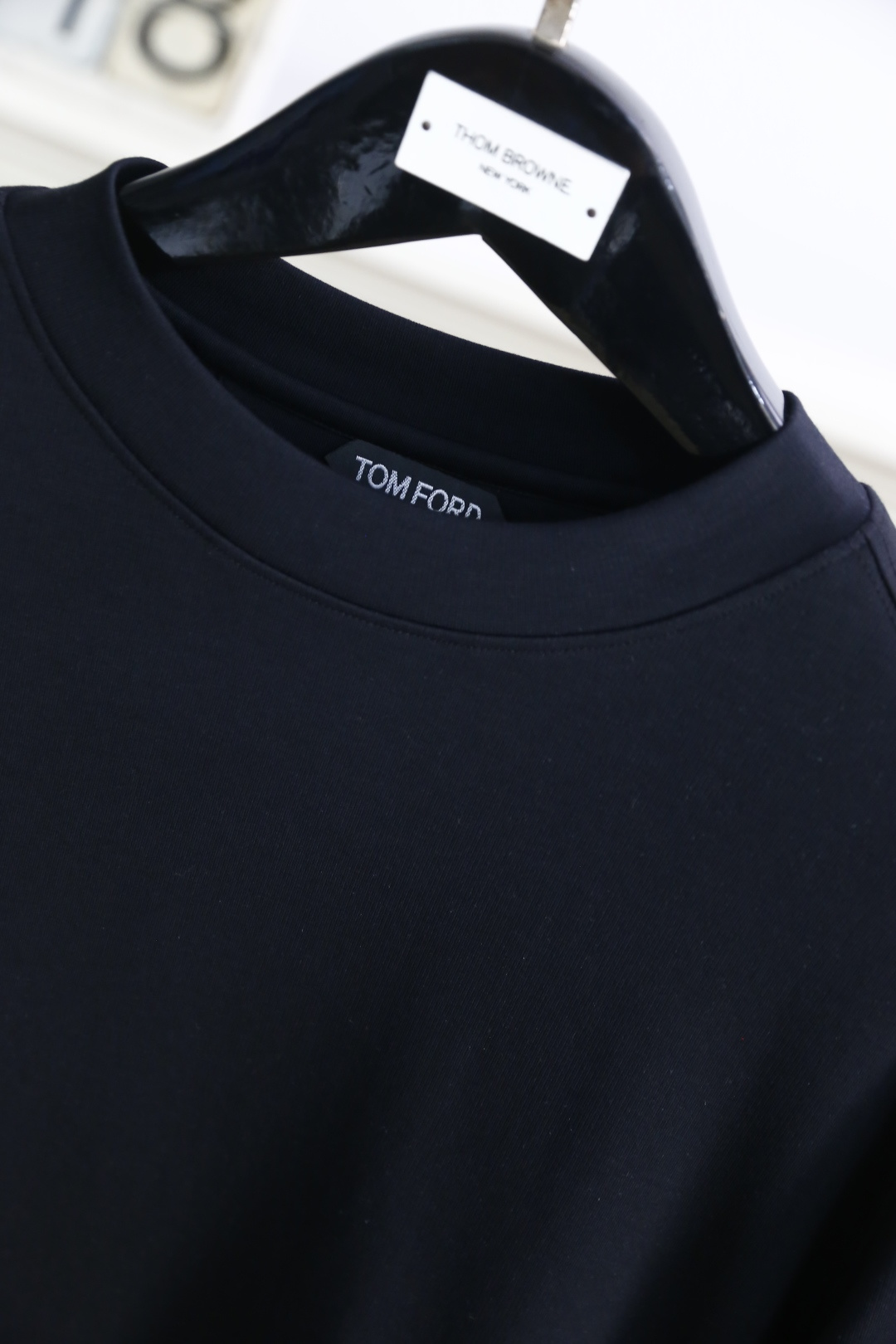 🔥TF.
秋季新品时尚男士圆领长袖🔥奢华经典字母LOGO设计！绝对经得起时间的考验！！采用高档莫代尔面料