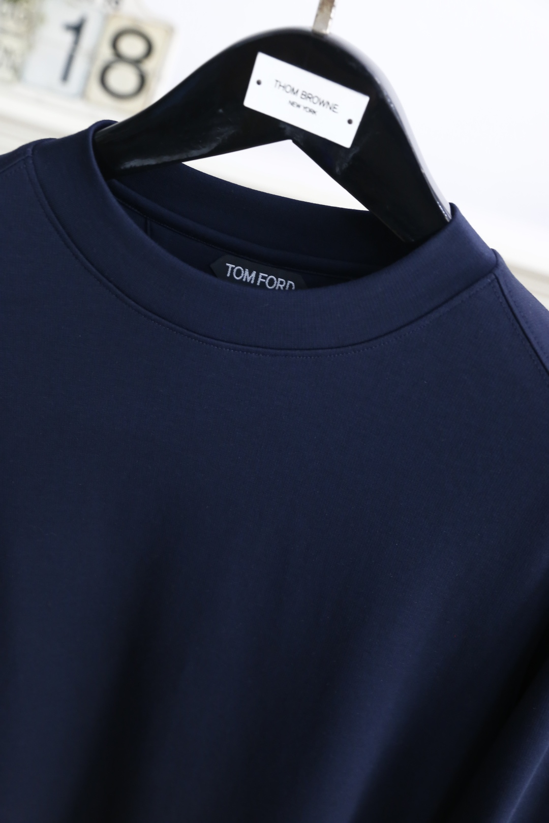 🔥TF.
秋季新品时尚男士圆领长袖🔥奢华经典字母LOGO设计！绝对经得起时间的考验！！采用高档莫代尔面料