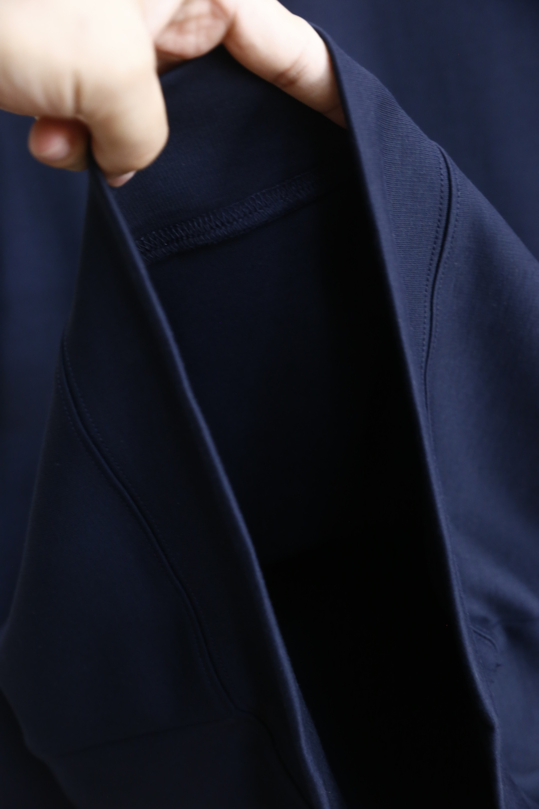 🔥TF.
秋季新品时尚男士圆领长袖🔥奢华经典字母LOGO设计！绝对经得起时间的考验！！采用高档莫代尔面料