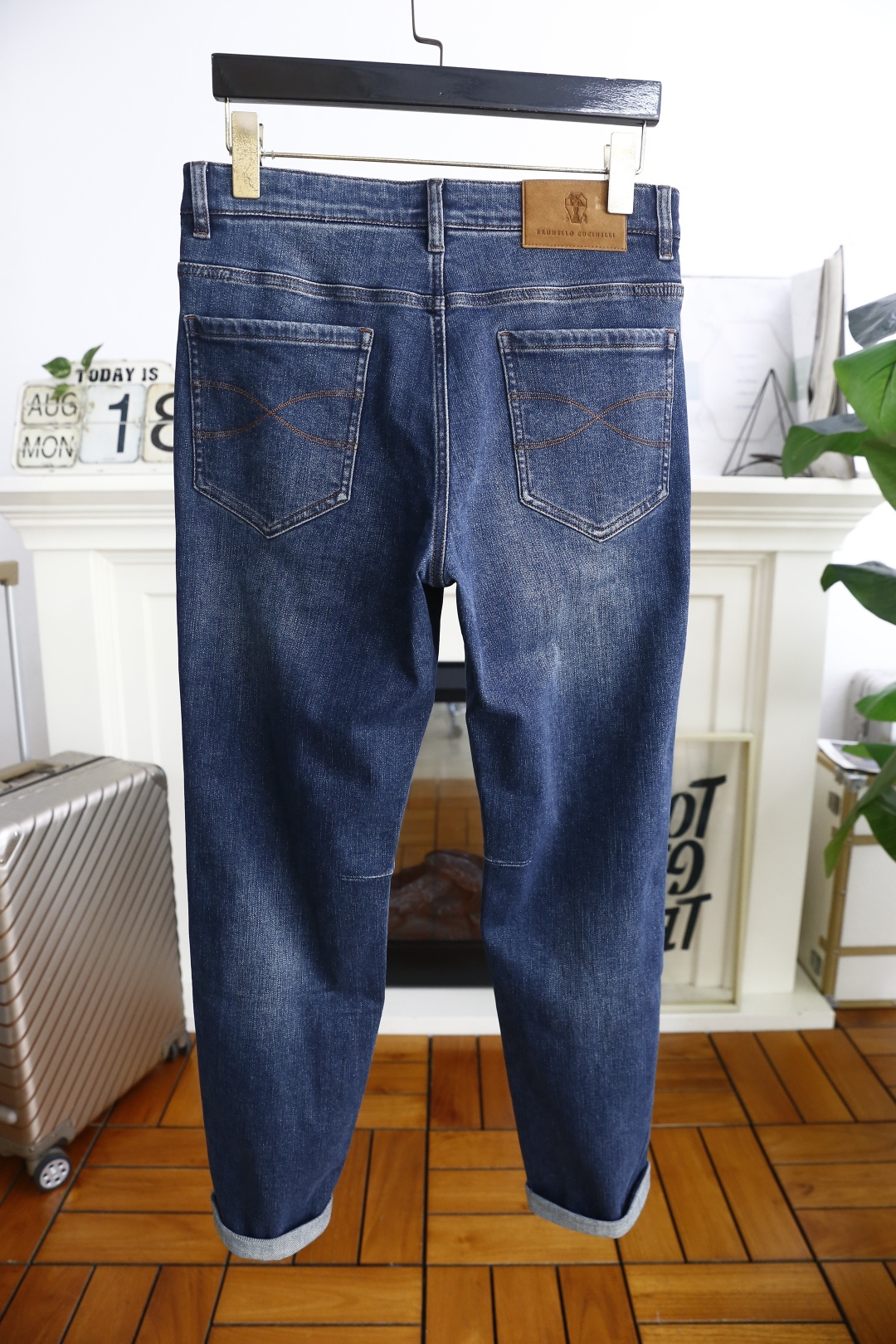 🔥Brunello Cucinelli.
秋季新品原单高端男士牛仔裤！奢华经典品牌字母LOGO配饰 专柜